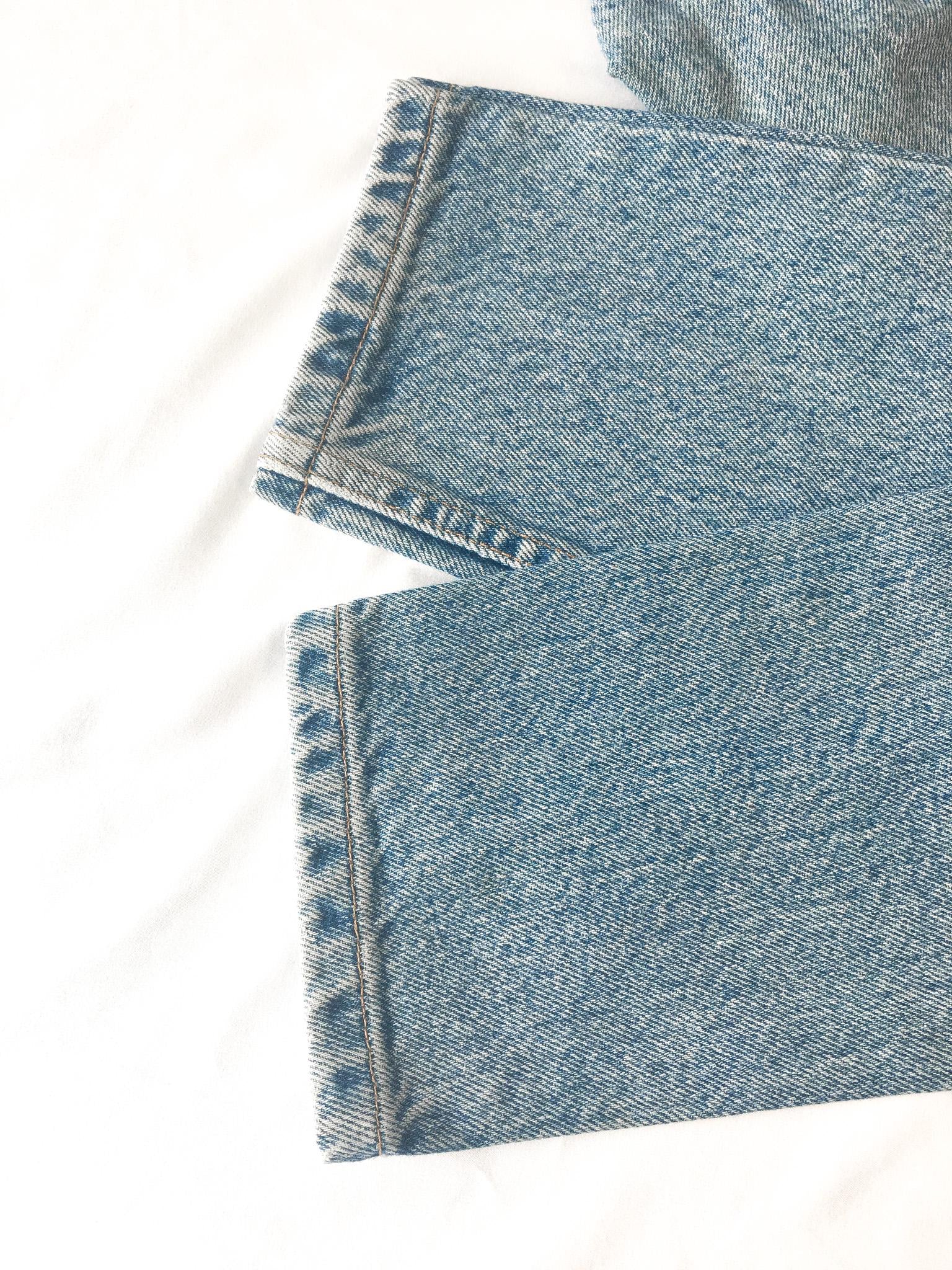 Vintage Levi's 560 Light Wash Loose Fit Straight Leg Denim Jeans, 26" x 30"