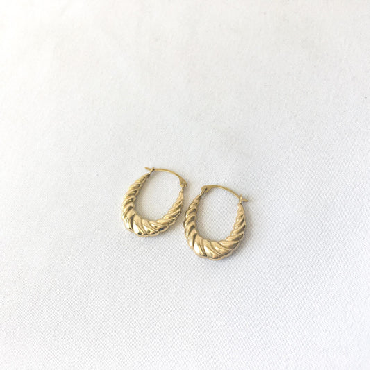 10K Yellow Gold Israel Hollow Ribbed Hoop Earrings, .75", .3 grams, Simple Everyday Hoops