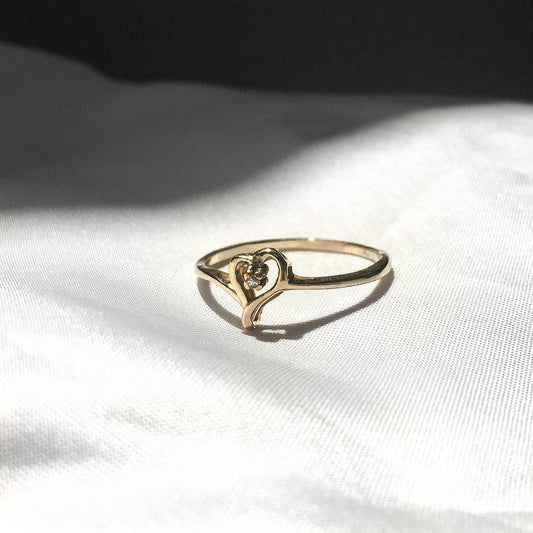 10K Yellow Gold Mini Diamond Heart Shaped Ring, Sz. 7.5, 1.2 grams, Simple Everyday Dainty Ring