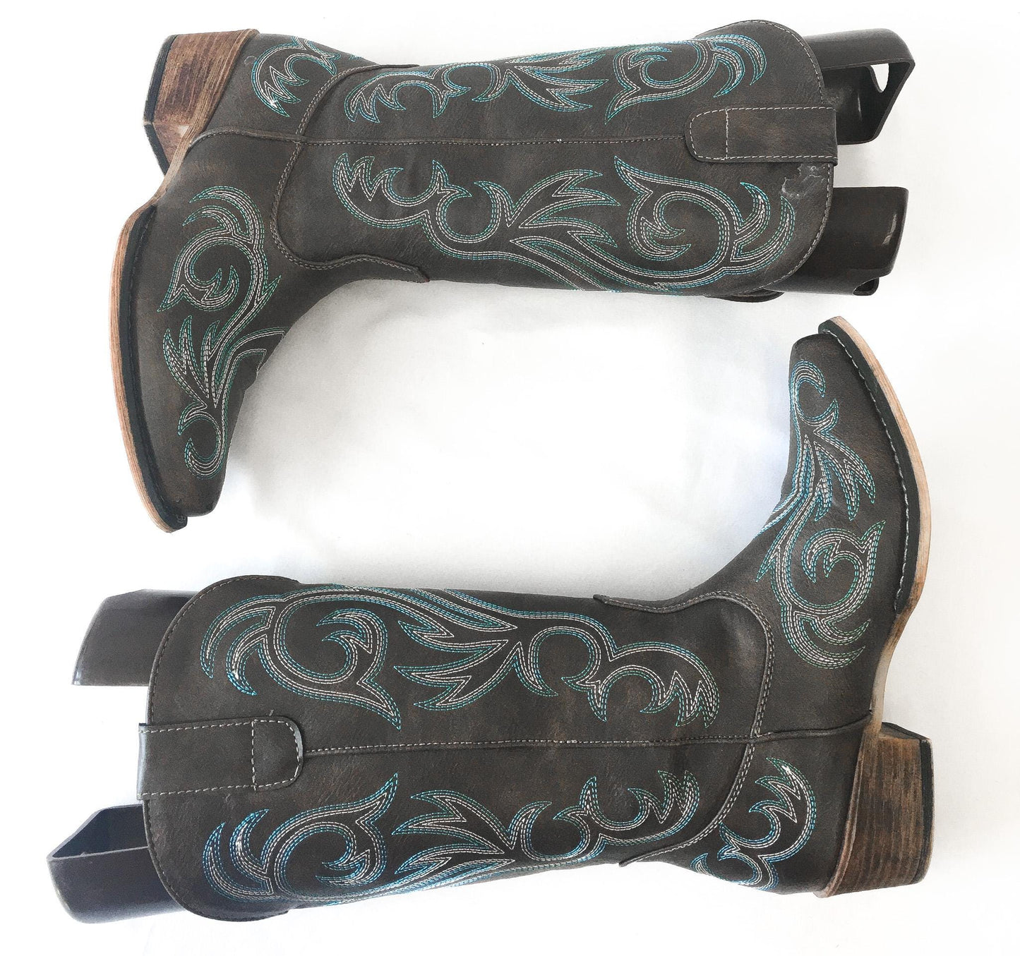 Vintage Inspired Roper Riley Faux Leather Brown Cowboy Boots with Blue Embroidery, Women's Sz. 6, Vintage Western Boots