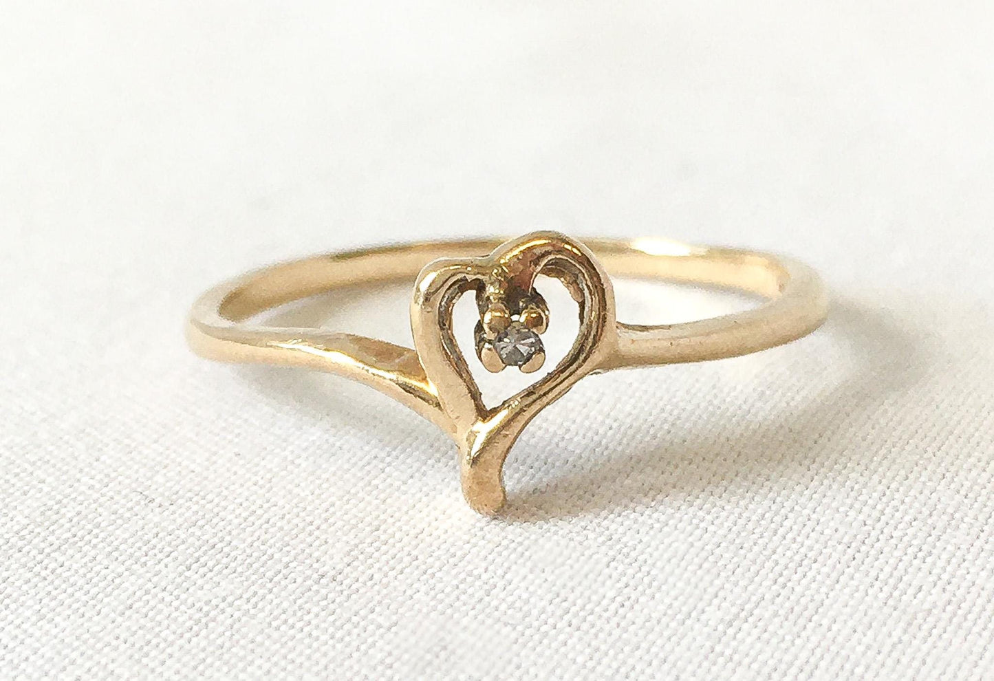 10K Yellow Gold Mini Diamond Heart Shaped Ring, Sz. 7.5, 1.2 grams, Simple Everyday Dainty Ring