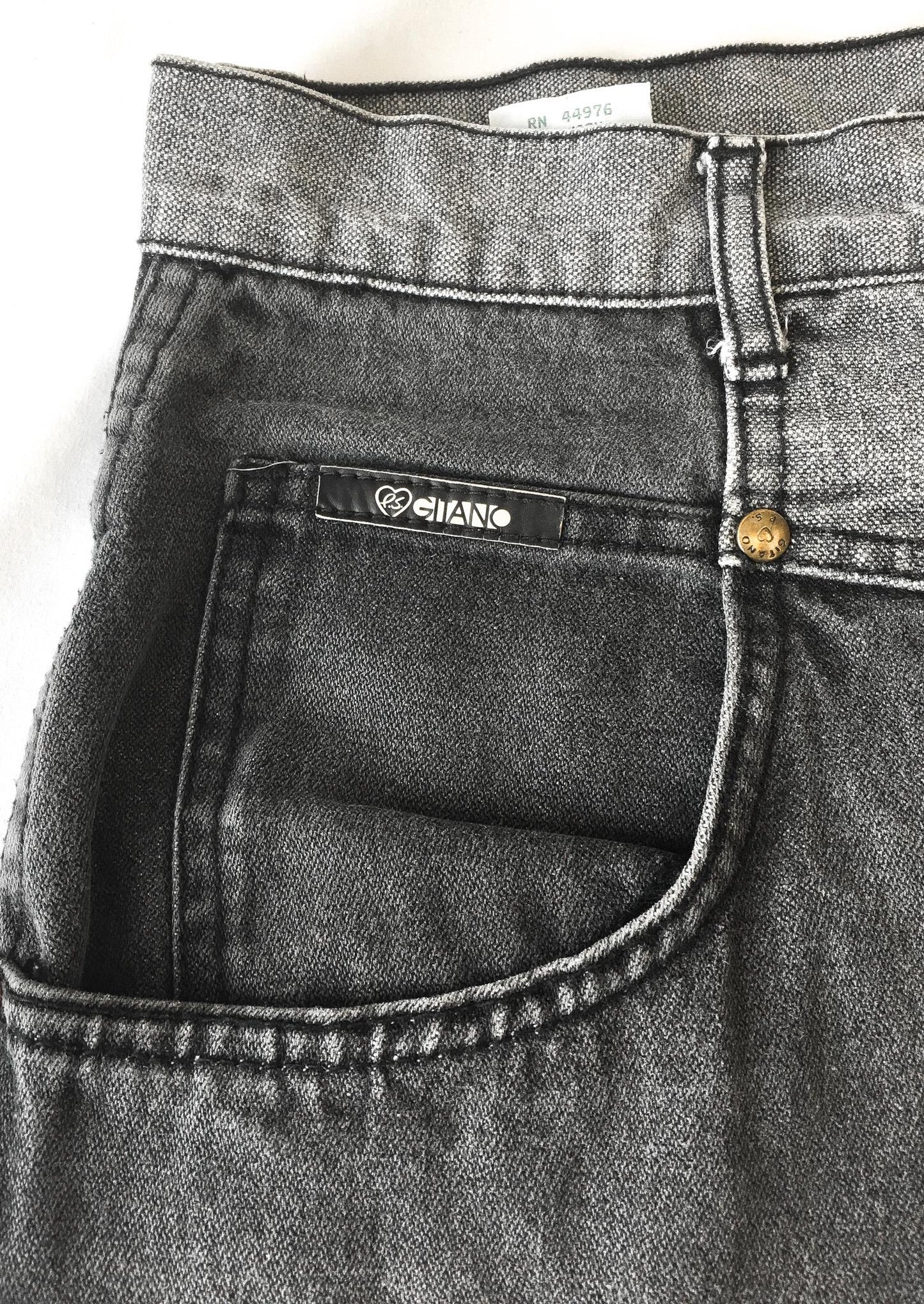 90s Gitano Two-Tone Gray High Rise Straight/Tapered Leg Mom Cropped/Petite Jeans, 30" x 24"