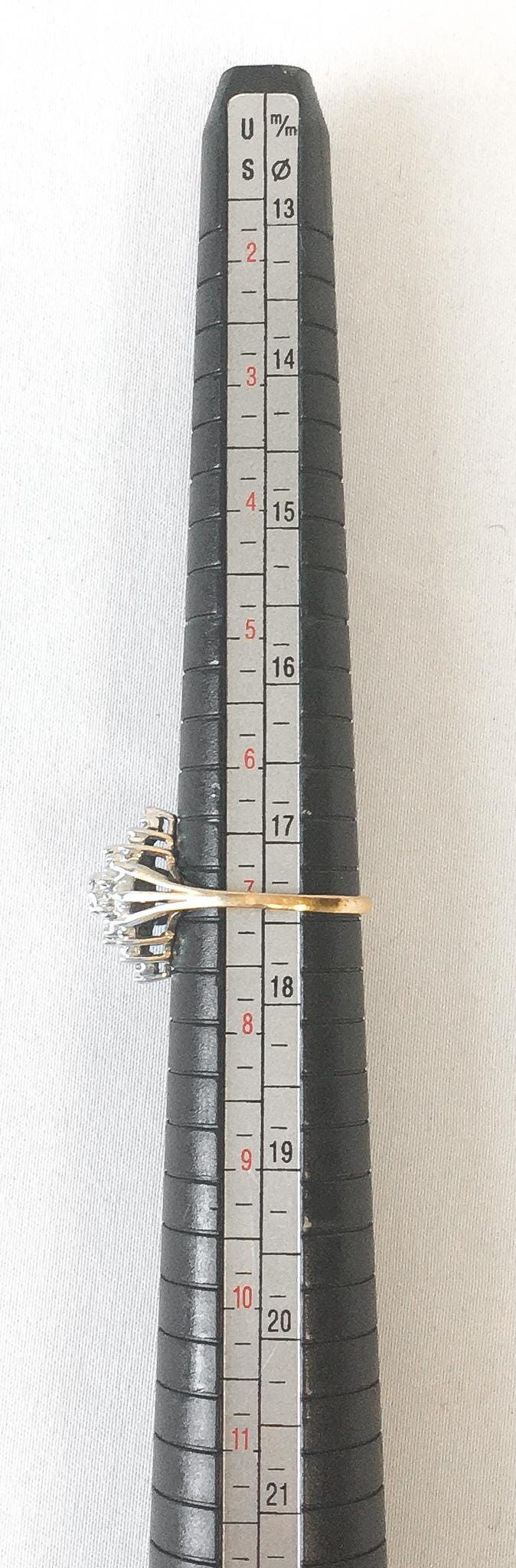 Vintage 14K Gold Diamond Cluster Ring, Sz. 7, Vintage Elegant Classy Art Deco Style Statement Diamond Engagement Ring