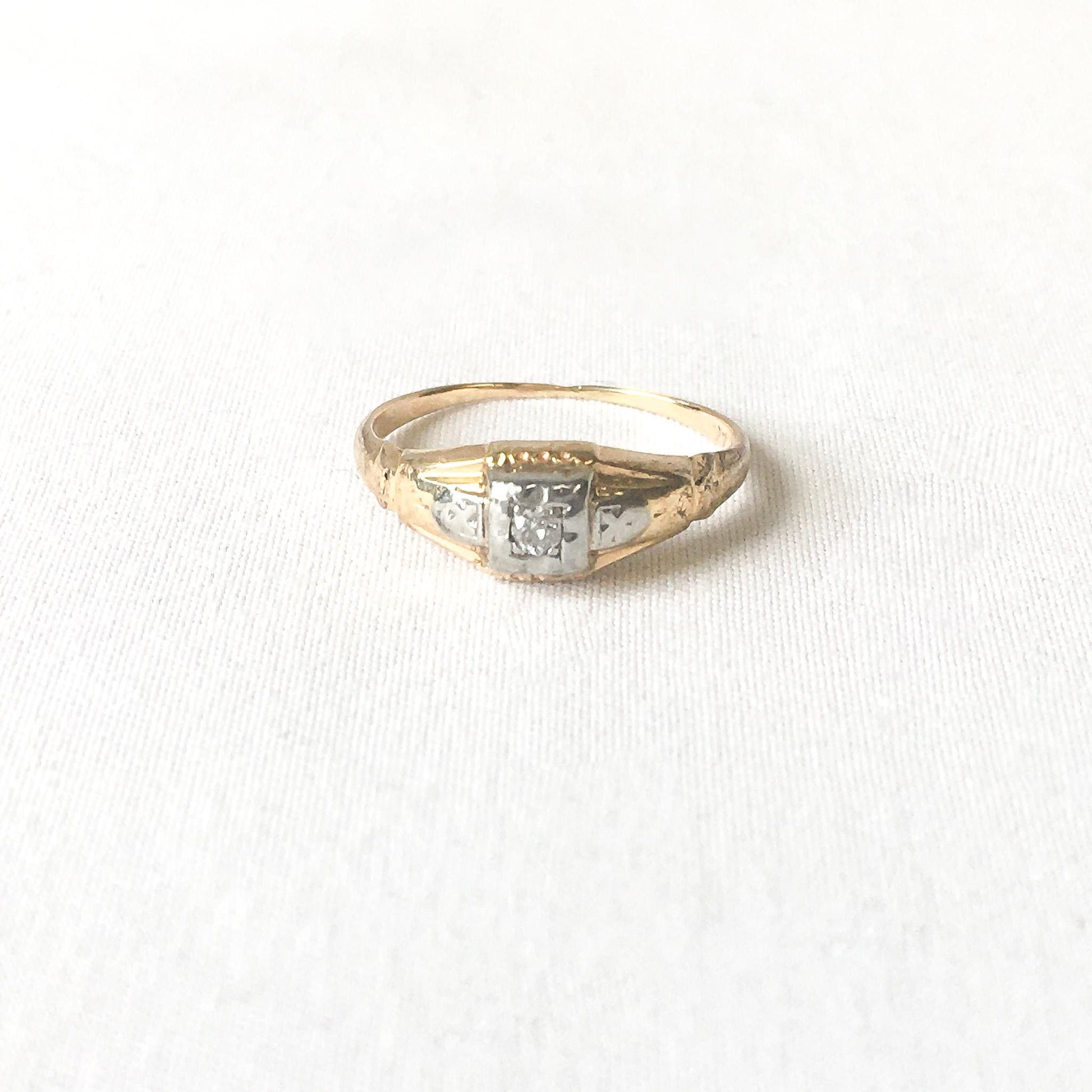 Vintage 14K Yellow and White Gold Diamond Etched Ring, Sz. 4.75, Simple Everyday Dainty Stackable Ring