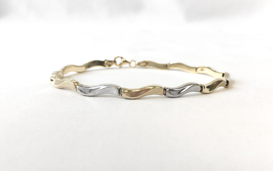 Vintage 10K Turkey Yellow and White Gold Two Toned Wave Chain Link Bracelet, 7", Roughly 3mm, Simple Everyday Stackable Chain Bracelet