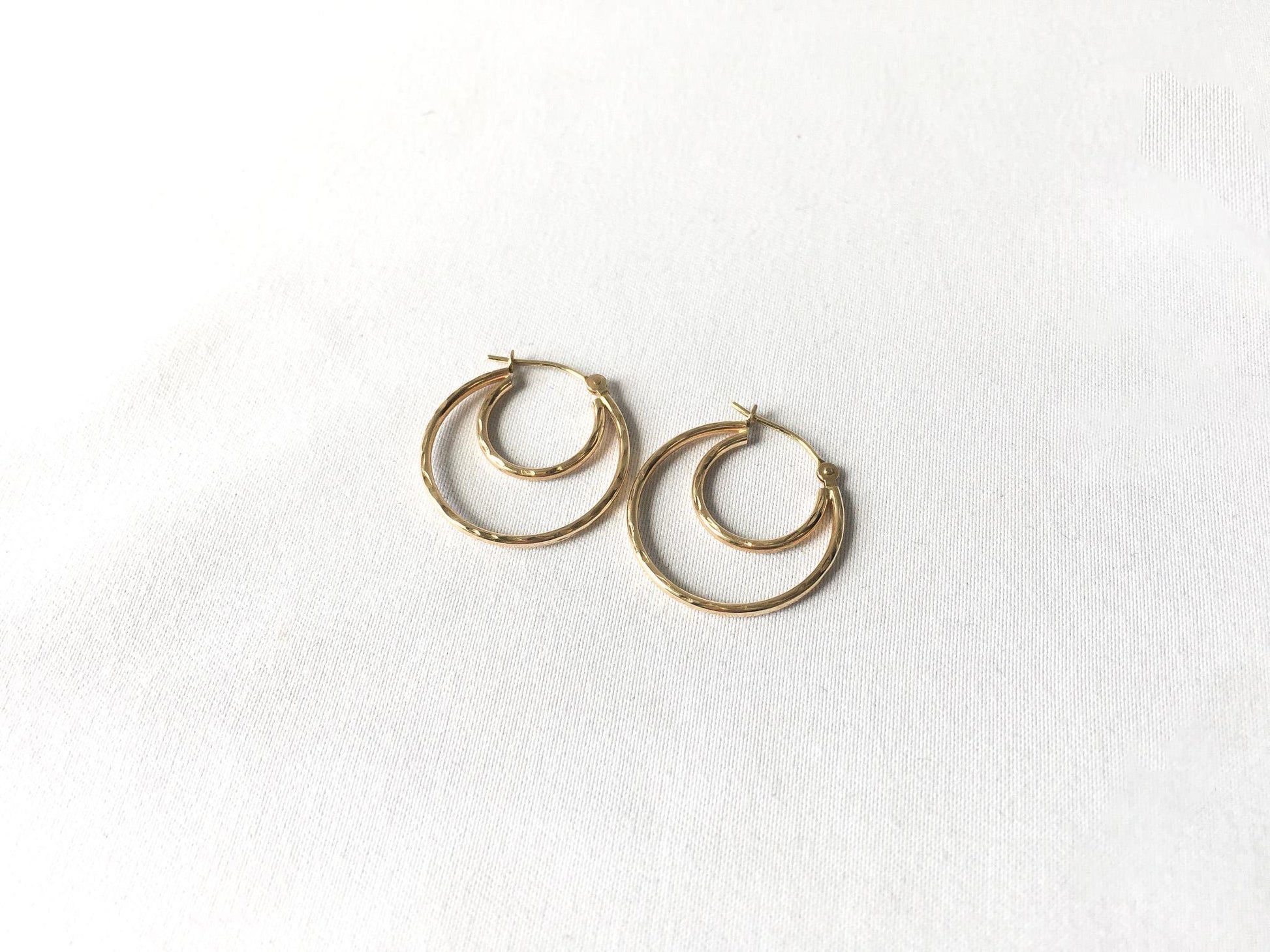 14K Yellow Gold Textured Double Hoop Earrings, Lightweight Dainty Simple Everyday Minimalist Style Hoops