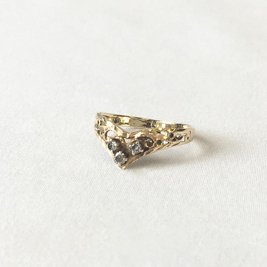 Vintage 14K Yellow Gold Diamond Filligree Chevron Band Ring, Sz. 6, Vintage Elegant Dainty Simple Everyday Stackable Ring
