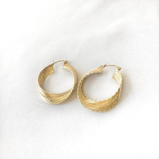 10K Yellow Gold Ribbed Textured Twisted Hoop Earrings, 1.5" Elegant Classy Minimalist Hoop Earrings