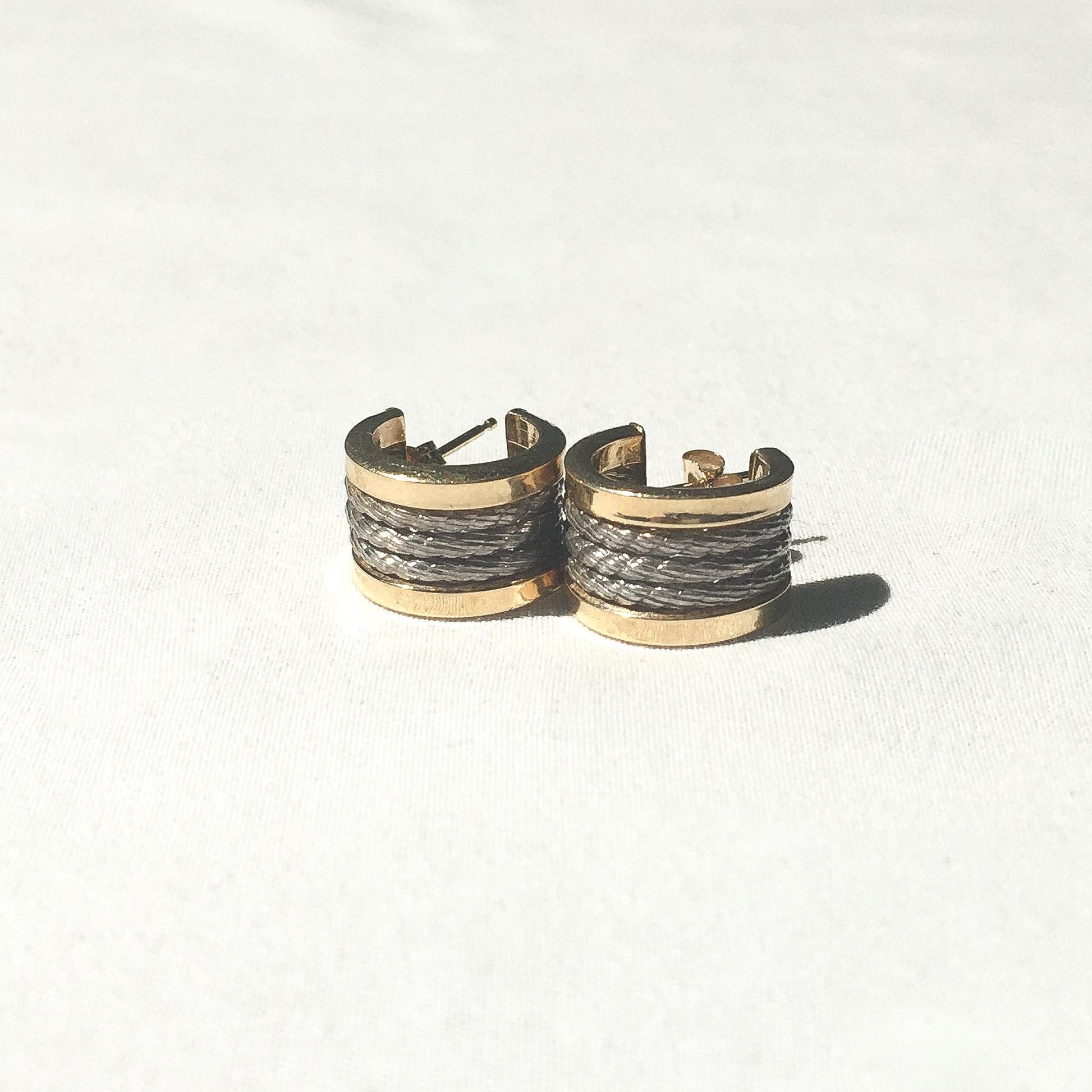 Vintage 14K Yellow Gold 925 Ribbed Textured Hoop Earrings, Simple Everyday Mixed Metal Earrings