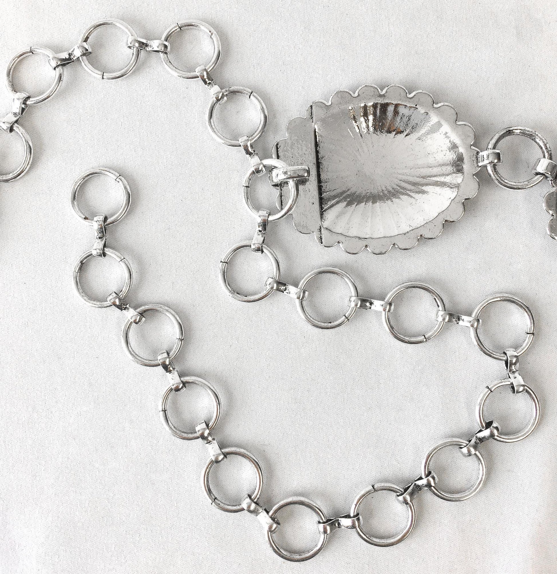 Vintage Silver Toned Oval Concho Chain Link Belt, Fits Any Size Waist, Vintage Boho Western Style Festival Belt