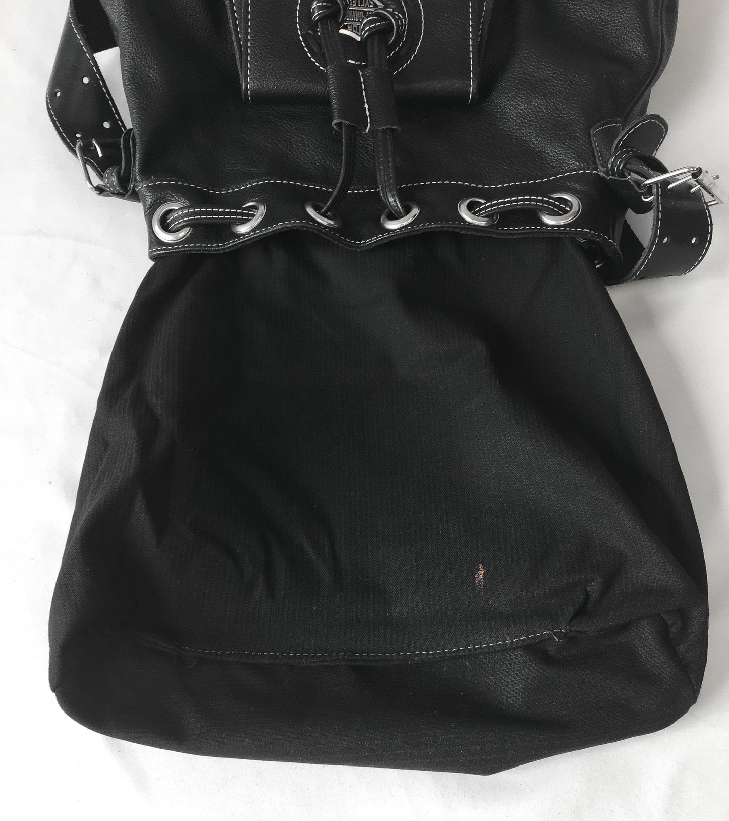 Black Harley Davidson Pebbled Leather Drawstring Bucket Shoulder Crossbody Bag, 00s Y2K Harley Biker Moto Style Handbag