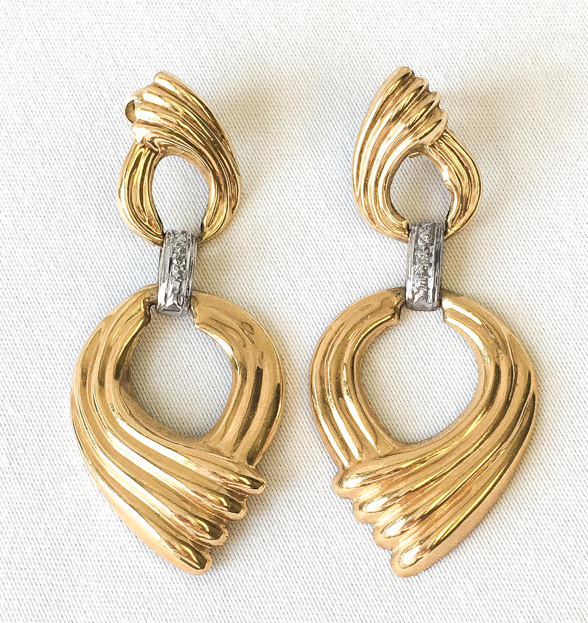 Vintage 80s Style 10K Mini Diamond Abstract Ribbed Teardrop Dangle Stud Earrings, Retro Elegant Simple Minimalist Earrings