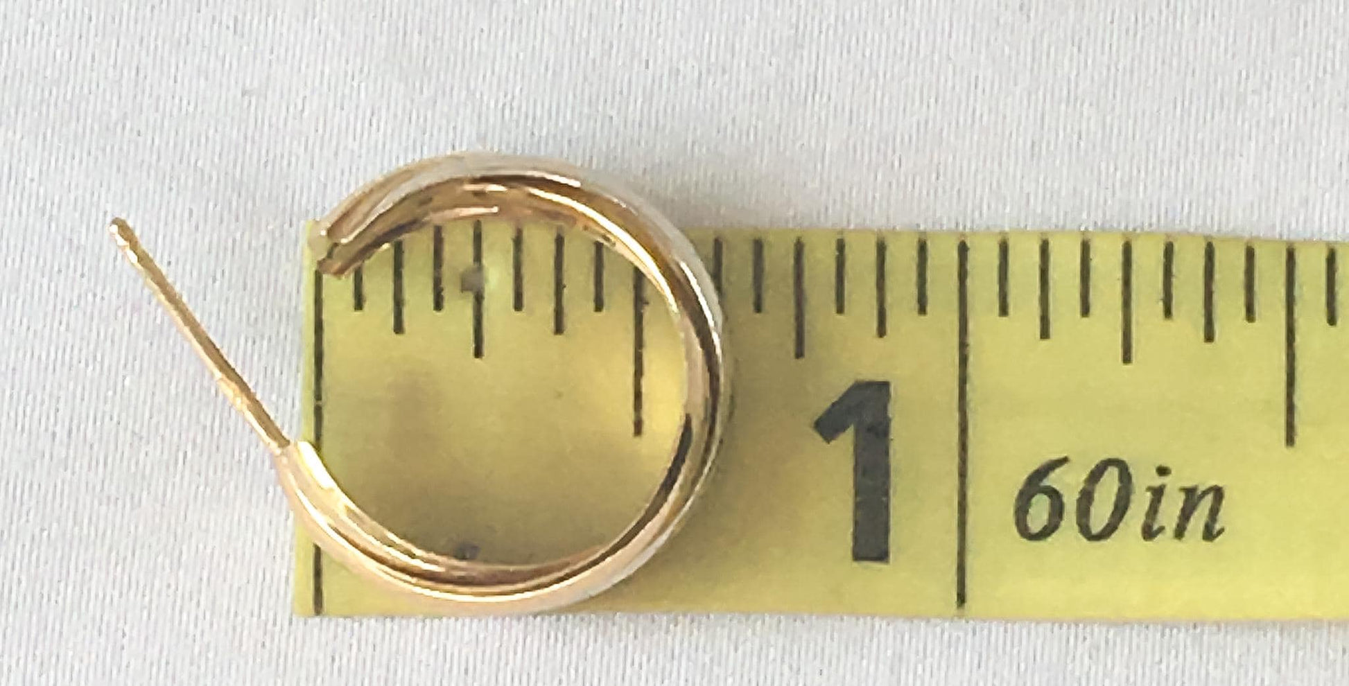 18K 750 Two Tone Twisted Hoop Earrings, Roughly 5mm, Simple Everyday Minimalist Hoop Earrings