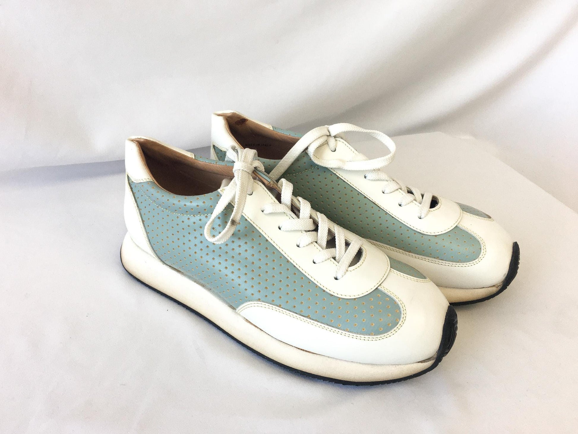 Vintage Dooney and Bourke Pastel Blue/Cream/Off-White Textured Leather Sneakers, Women's Sz. 9.5, Vintage Preppy Academia Style Shoes