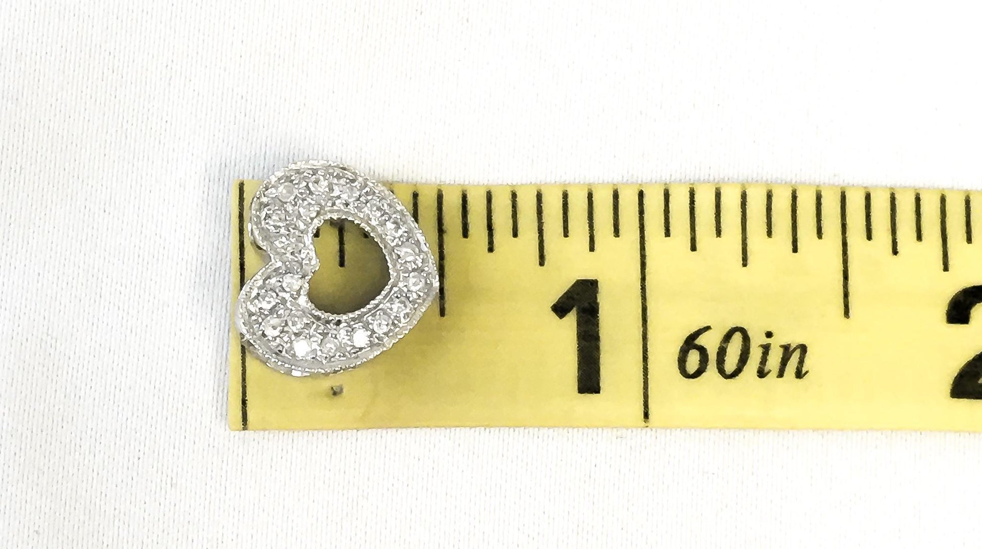 14K White Gold Diamond Heart Pendant