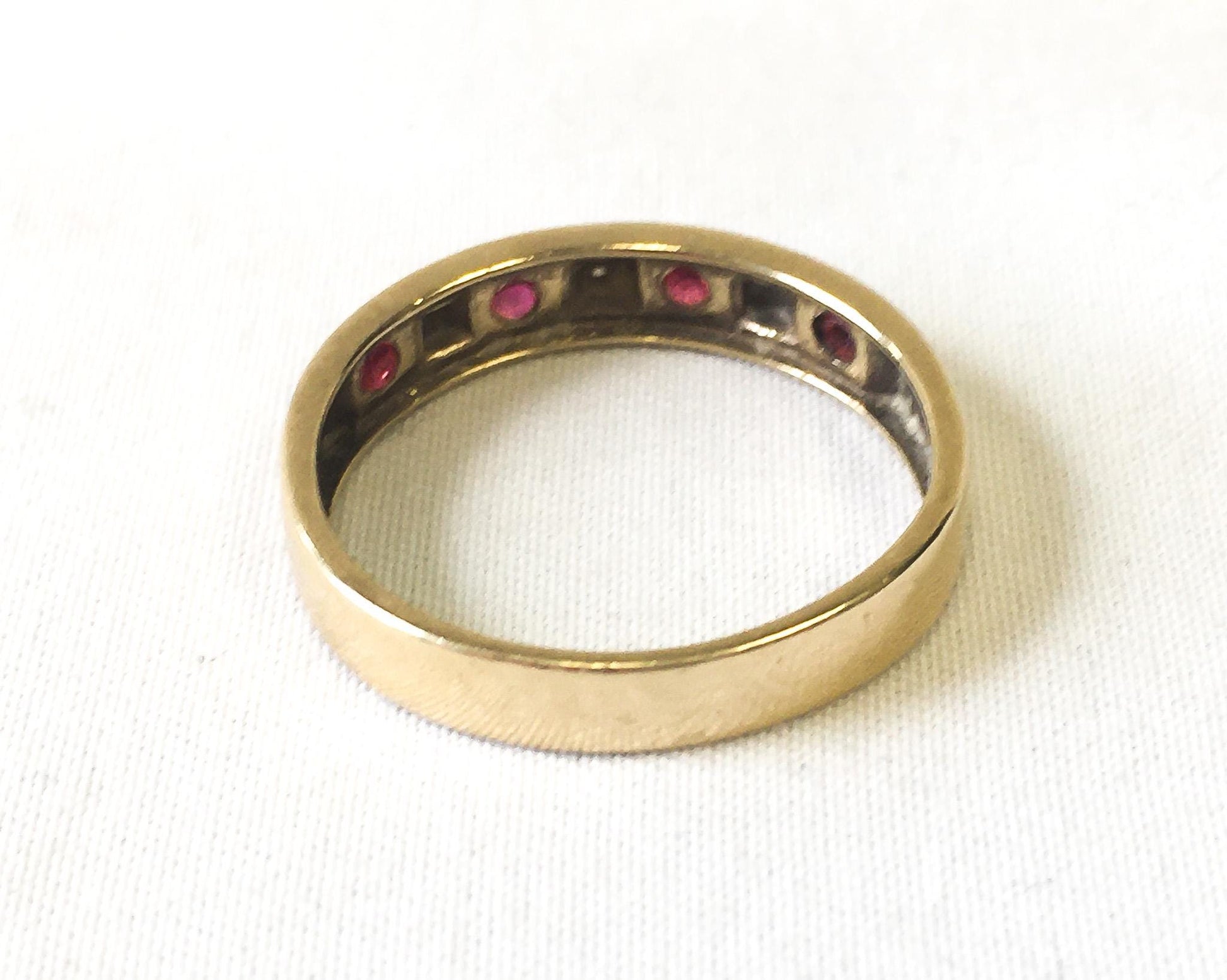 Vintage 10K Yellow Gold Ruby Diamond Cut Ring, Sz. 6.75-7, Vintage Simple Everyday Elegant Art Deco Style Ring