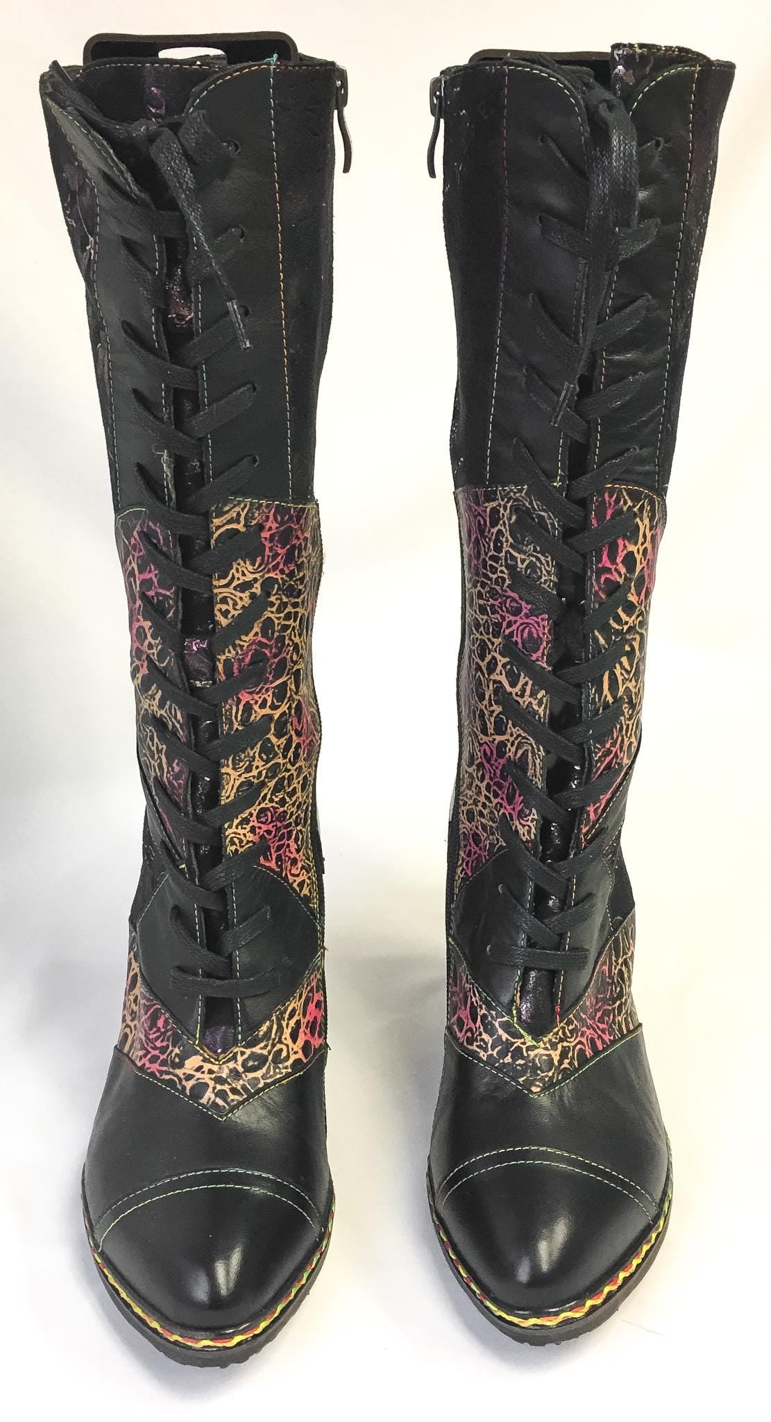 Vintage Inspired L'Artiste Malagie-Croco Black Metallic Lace Up Leather Boots, Approx. Women's 9.5, Unique Statement Boho Style Boots