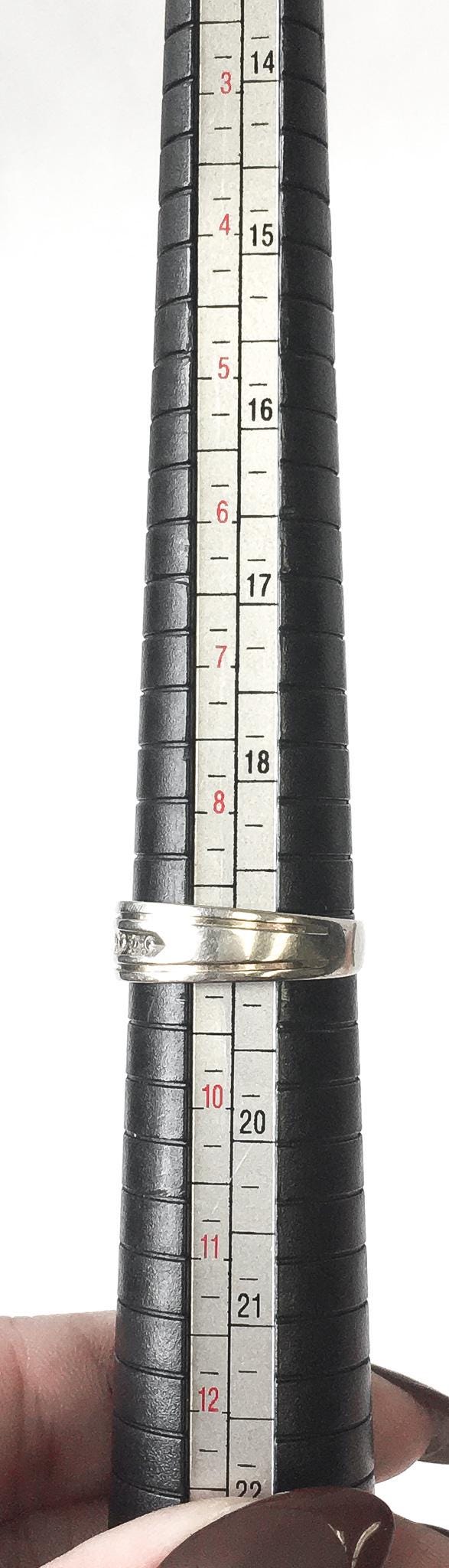 Vintage 14K White Gold Diamond Accent Band Ring, Sz. 9, Vintage Unisex Simple Diamond Stackable Engagement Ring