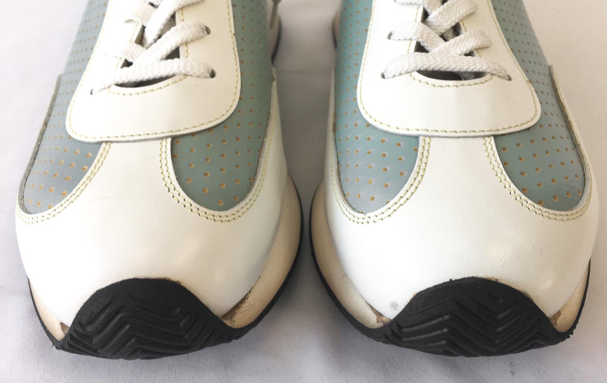 Vintage Dooney and Bourke Pastel Blue/Cream/Off-White Textured Leather Sneakers, Women's Sz. 9.5, Vintage Preppy Academia Style Shoes