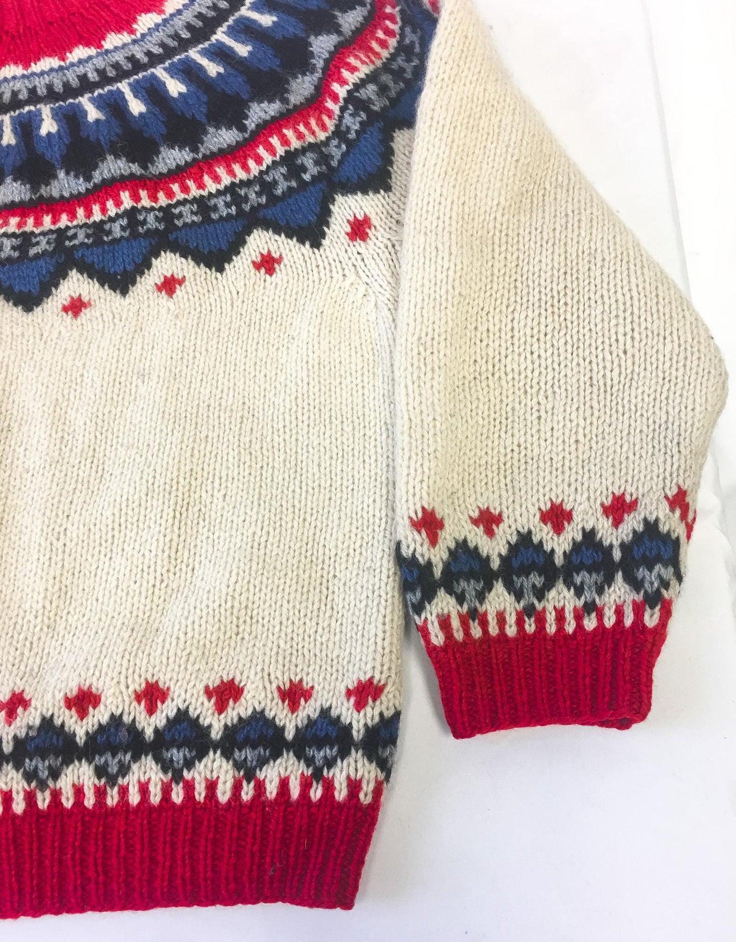 Vintage 80s Eddie Bauer Cream/Red/Blue Abstract Geometric Fair Isle Print Knit Wool Sweater, Women's Sz. M, Vintage Festive Wool Sweater