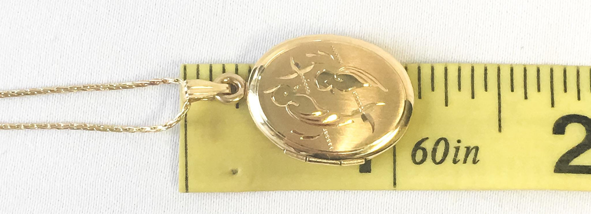 Vintage 14K Yellow Gold Love Bird Etched Oval Locket on 14K 18 Inch Chain, Vintage Elegant Simple Etched Minimalist Locket