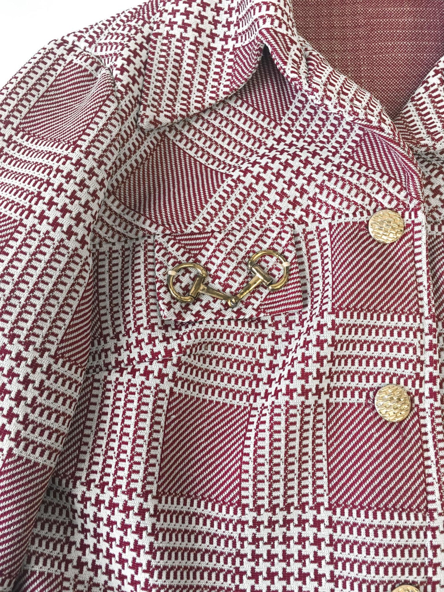 70s Red/White Houndstooth Patterned Button Up Blouse with Gold Accents, Approx. Women's Sz. M, Vintage Classy Minimalist Preppy Style Top