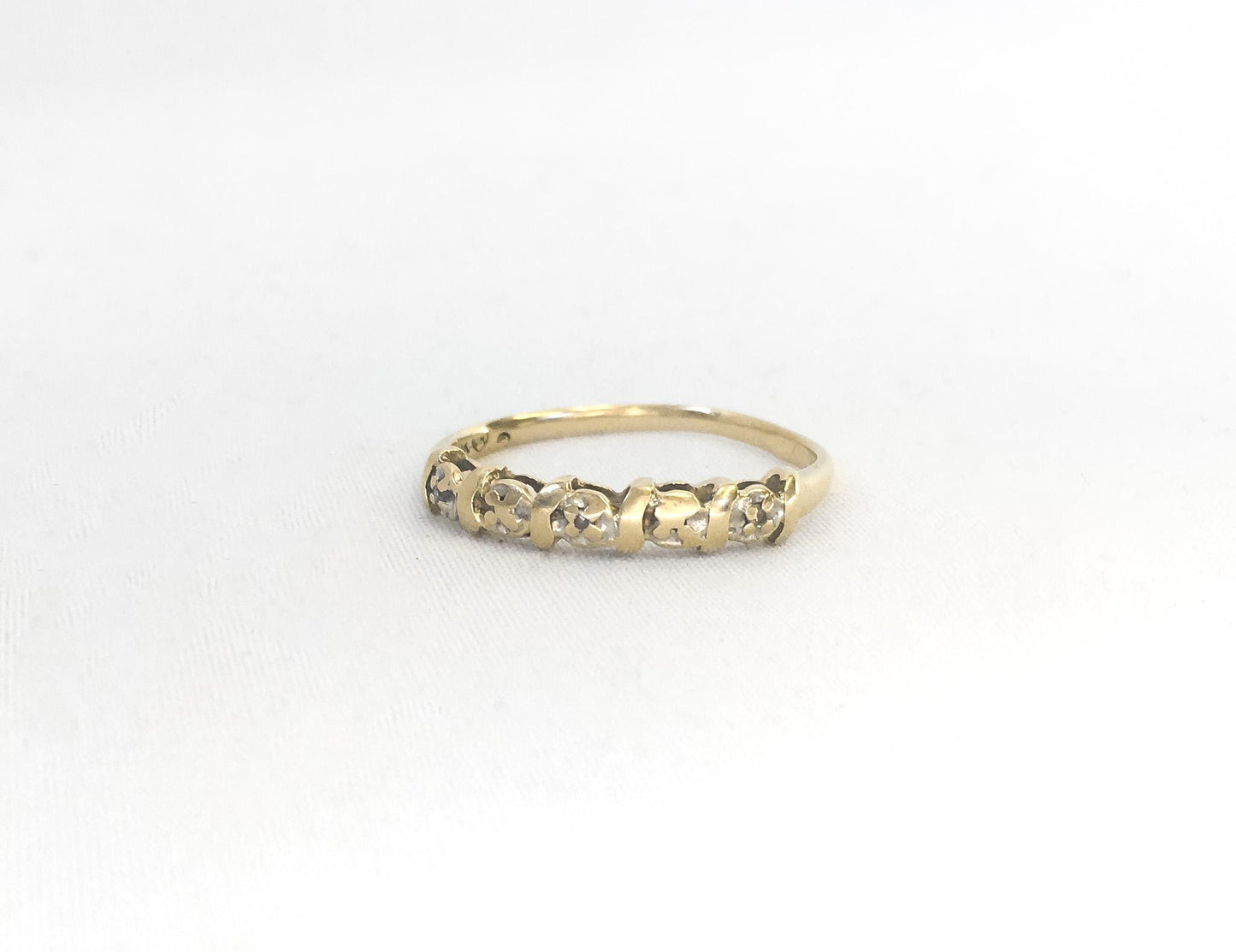 Vintage 10K OroAmerica Yellow Gold Diamond Chip Ring, Sz. 6.75, Simple Dainty Everyday Minimalist Stackable Ring