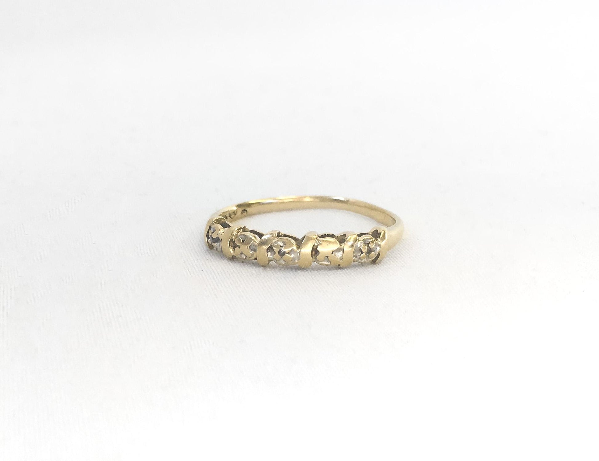Vintage 10K OroAmerica Yellow Gold Diamond Chip Ring, Sz. 6.75, Simple Dainty Everyday Minimalist Stackable Ring