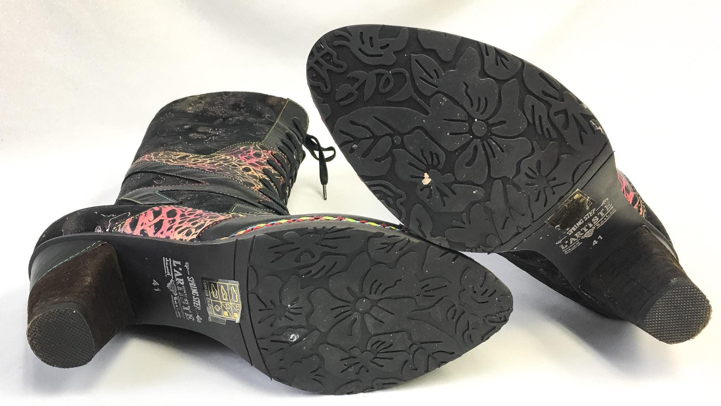 Vintage Inspired L'Artiste Malagie-Croco Black Metallic Lace Up Leather Boots, Approx. Women's 9.5, Unique Statement Boho Style Boots