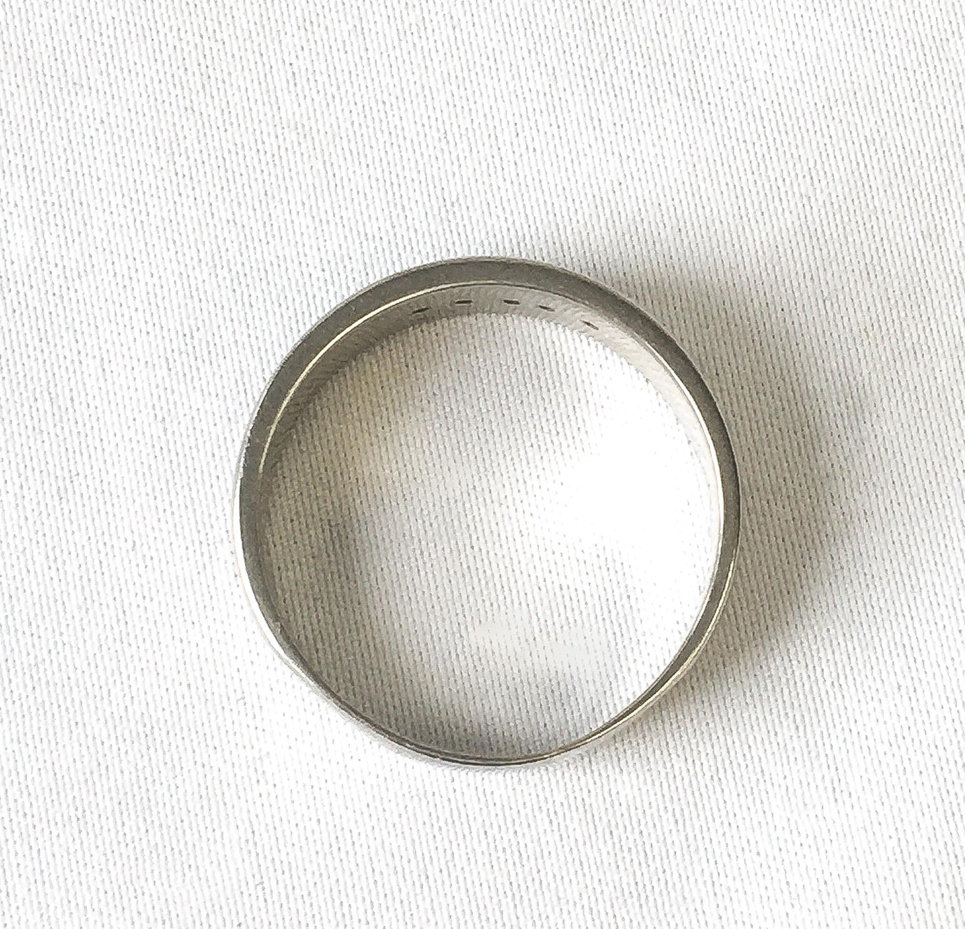 Vintage 14K White Gold Diamond Accent Band Ring, Sz. 9, Vintage Unisex Simple Diamond Stackable Engagement Ring