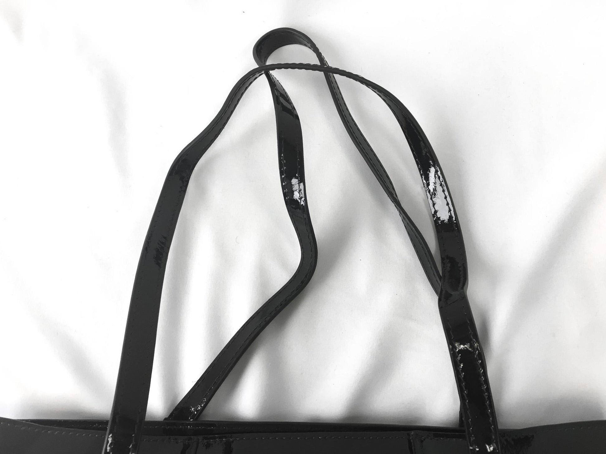 00s Dooney and Bourke Lexington Black Patent Leather Shoulder Tote Bag, Vintage Classic Everyday Dooney Handbag