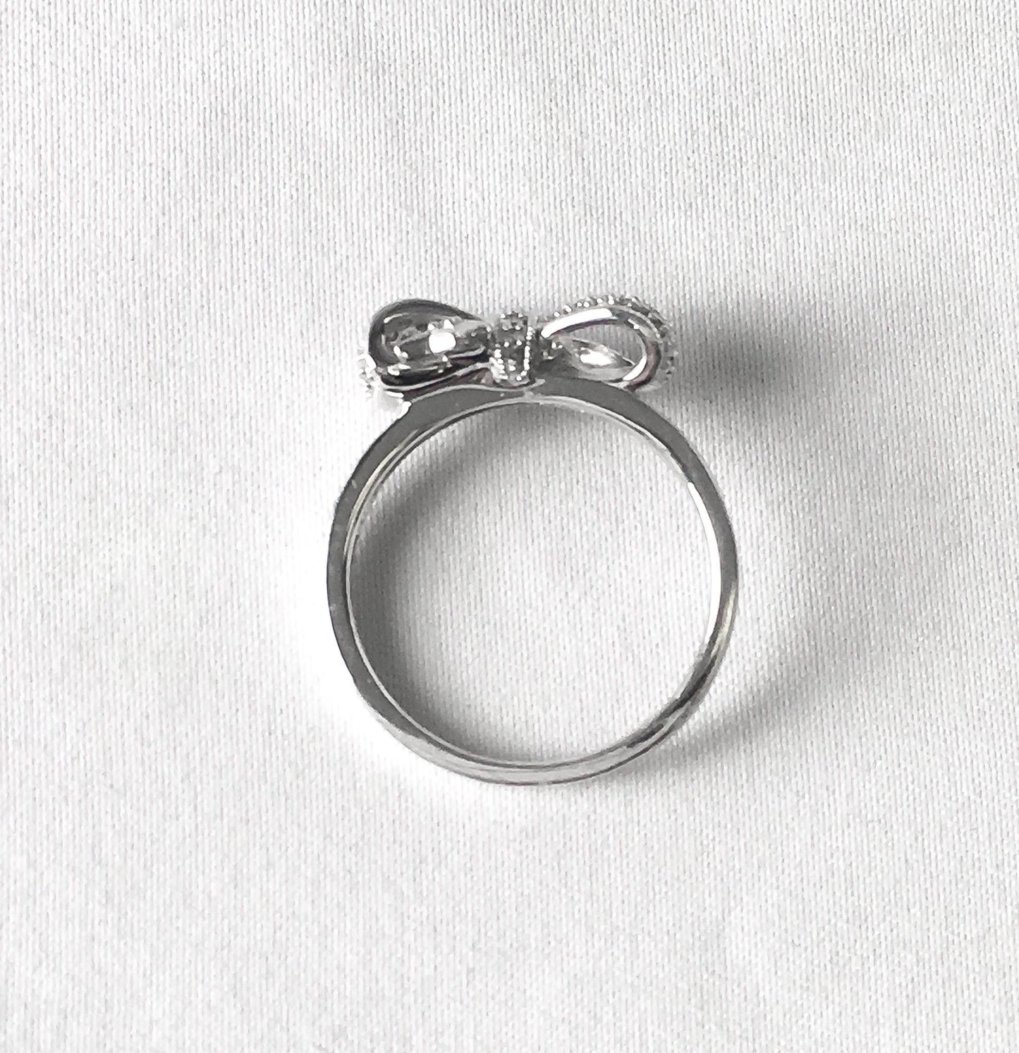 10K White Gold Diamond Bow Ribbon Ring, Sz. 7-7.25, Unique Elegant Regal Diamond Ring