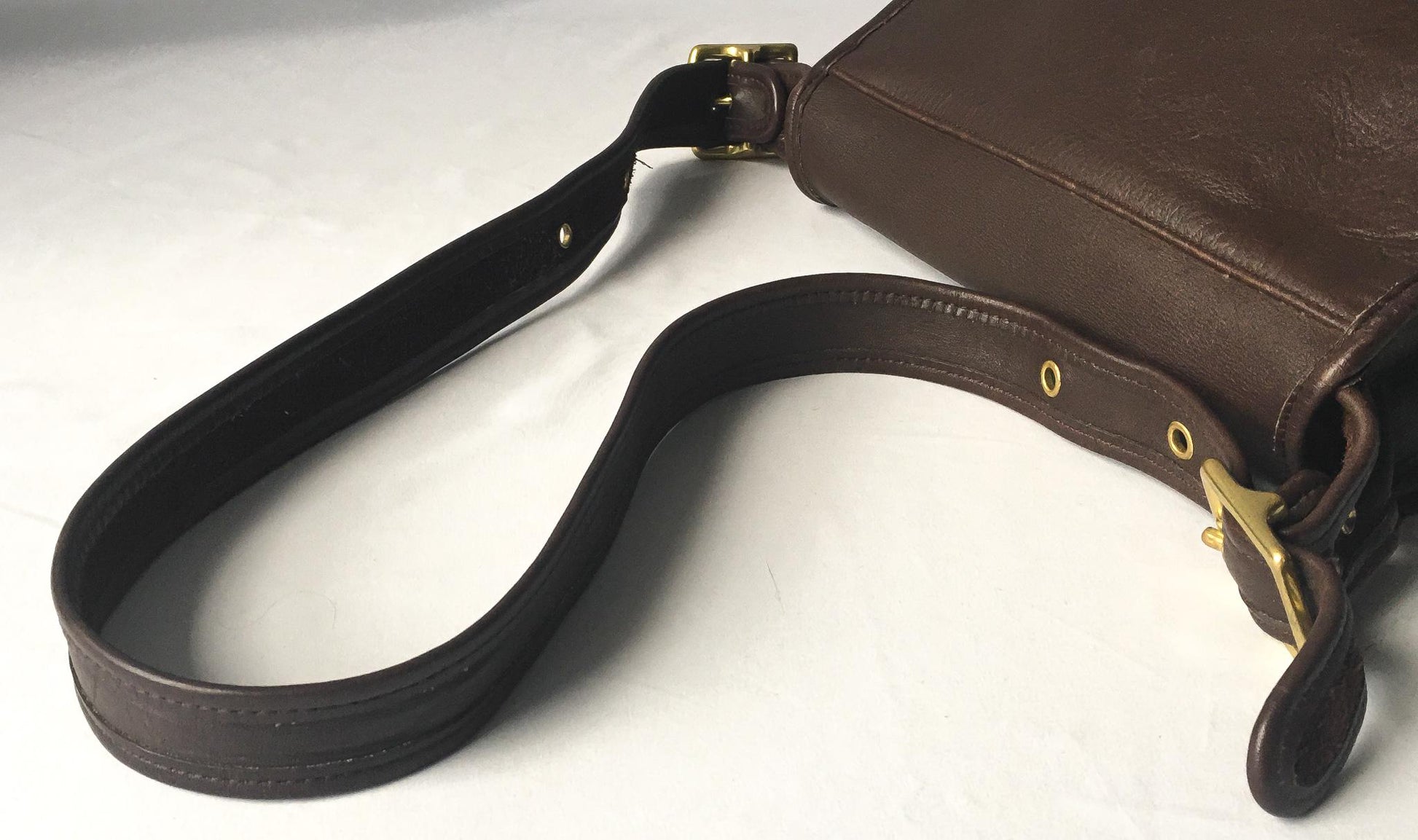 Vintage Coach Chocolate Brown Mahogany Stewardess Leather Crossbody, Style 9525, Vintage Classic Everyday Coach Bag