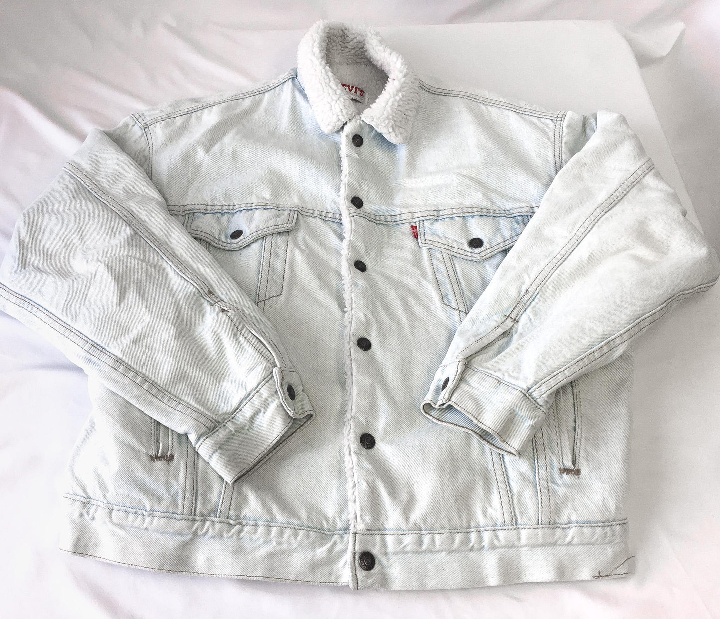 Vintage 90s Levi's Ultra Light Wash Sherpa Lined Denim Trucker Jacket, Men's Sz. L