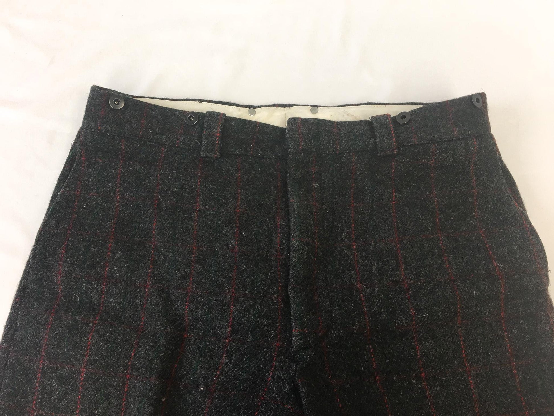 Vintage Woolrich Gray Red Green Plaid Wool Blend Hunting Pants, Men's Sz. 38" x 29"