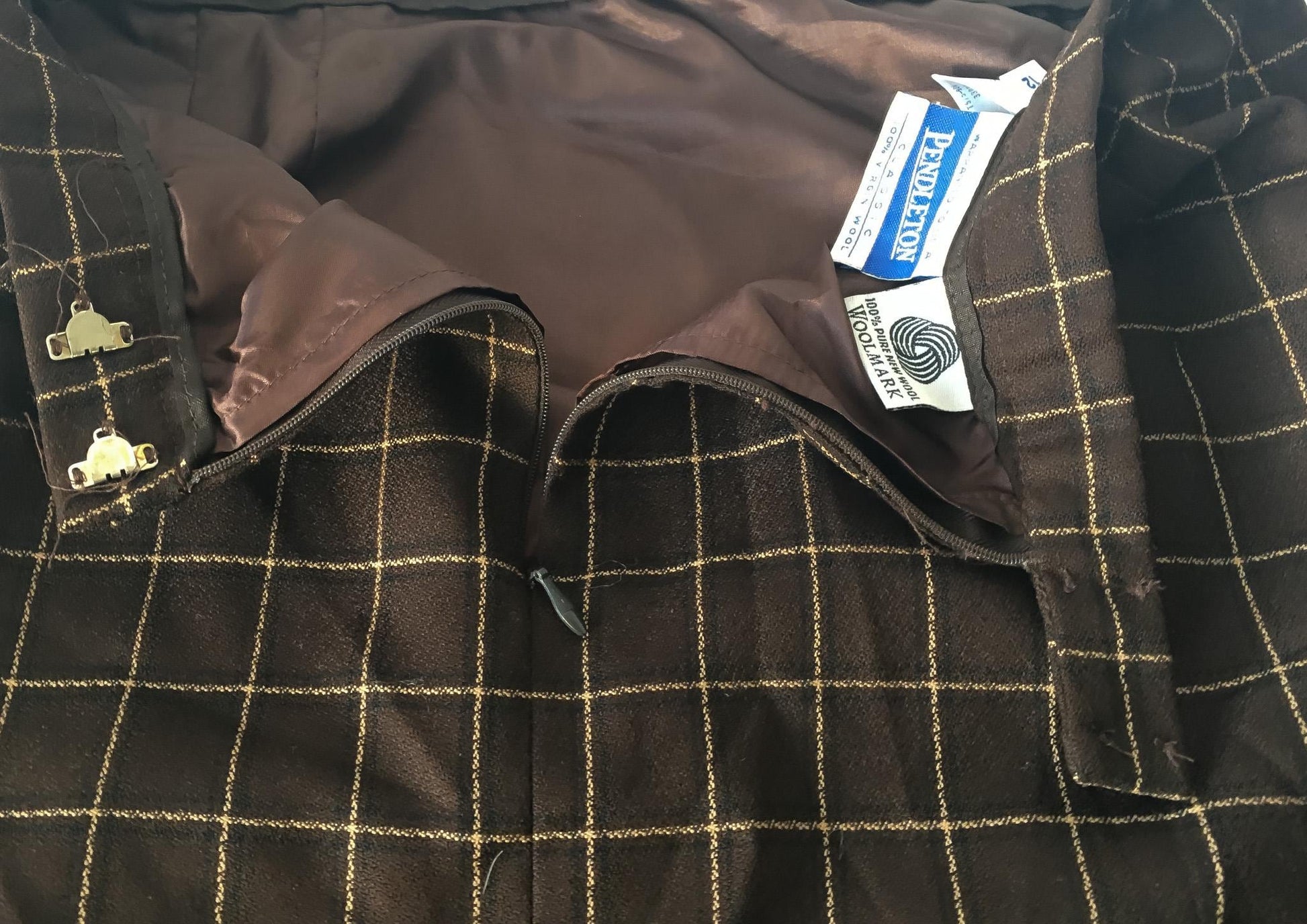 Vintage 90s Pendleton Brown Beige Grid Patterned Wool Pencil Skirt, 30" Waist, Vintage Preppy Academia Style Skirt