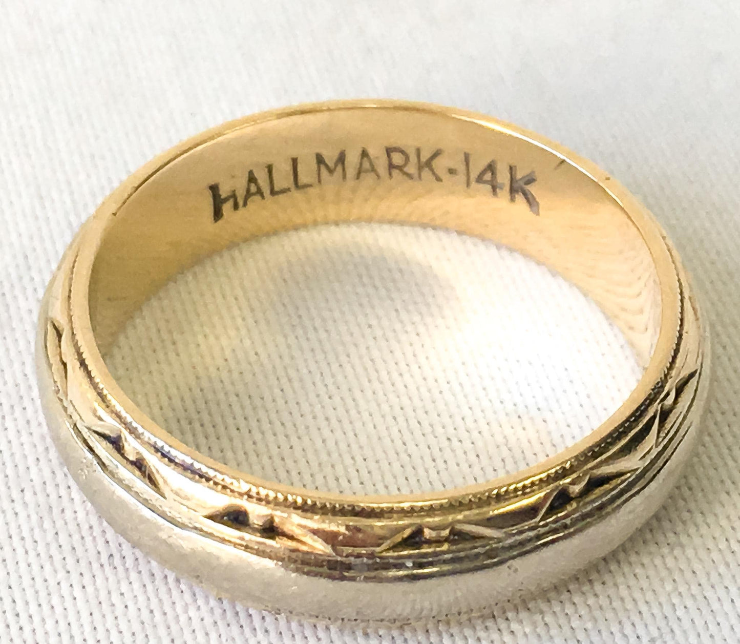 Vintage 14K Hallmark Two Toned Gold Etched Band Ring, Sz. 4.5, Simple Everyday Minimalist Stackable Band Ring