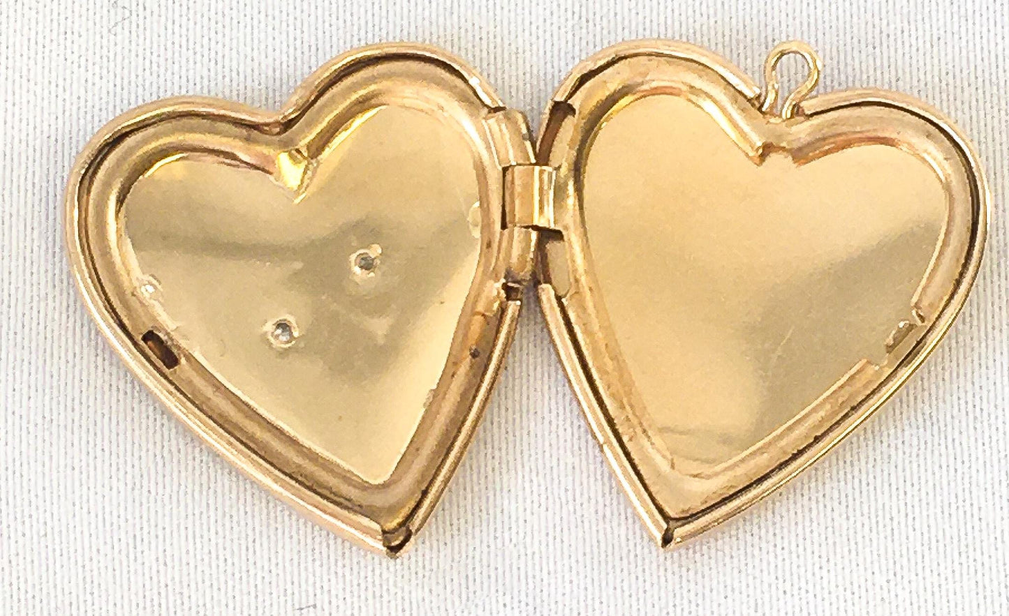Vintage 14K Yellow Gold Heart Locket Pendant with Etched Detail