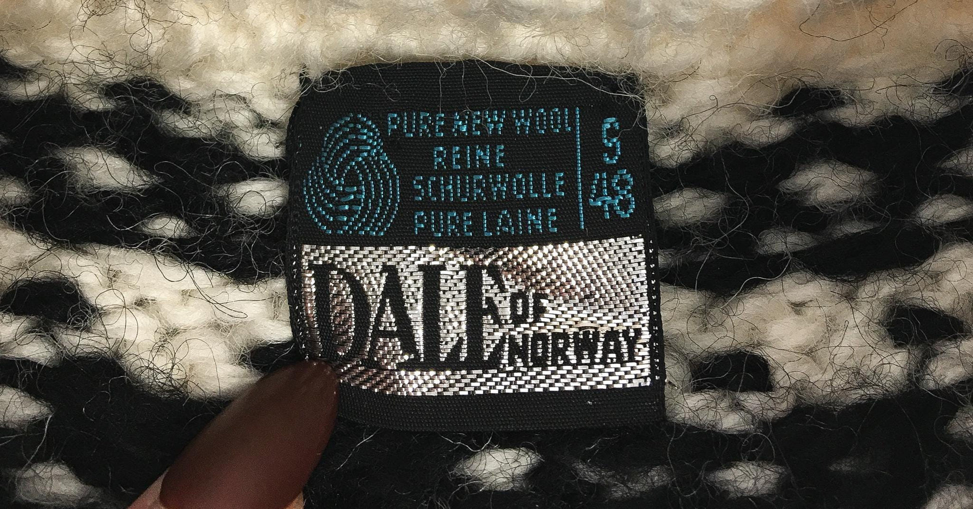 Vintage Dale of Norway Black Cream Reindeer Patterned Pure Wool Unisex Nordic Crewneck Sweater, Men's Sz. S