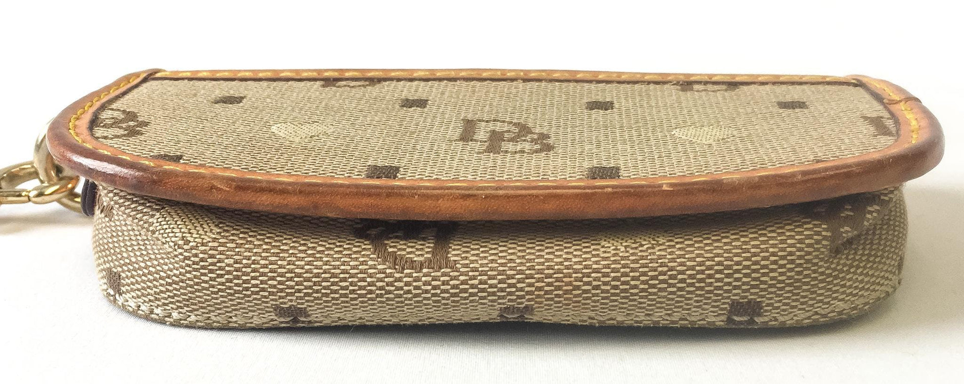 Y2K 00s Dooney and Bourke Beige Heart Monogram Canvas Wristlet Coin Pouch Wallet