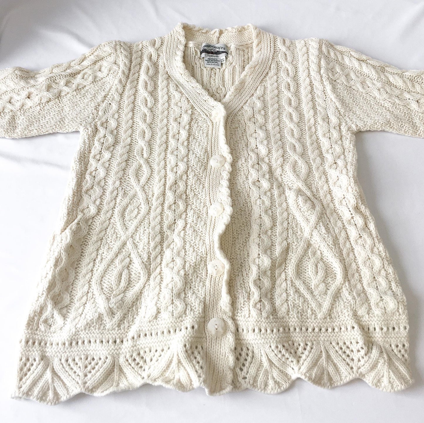 Vintage Aran Crafts Cream Off-White Cable Knit Ruffle Hem Merino Wool Cardigan Sweater, Women's Sz. S