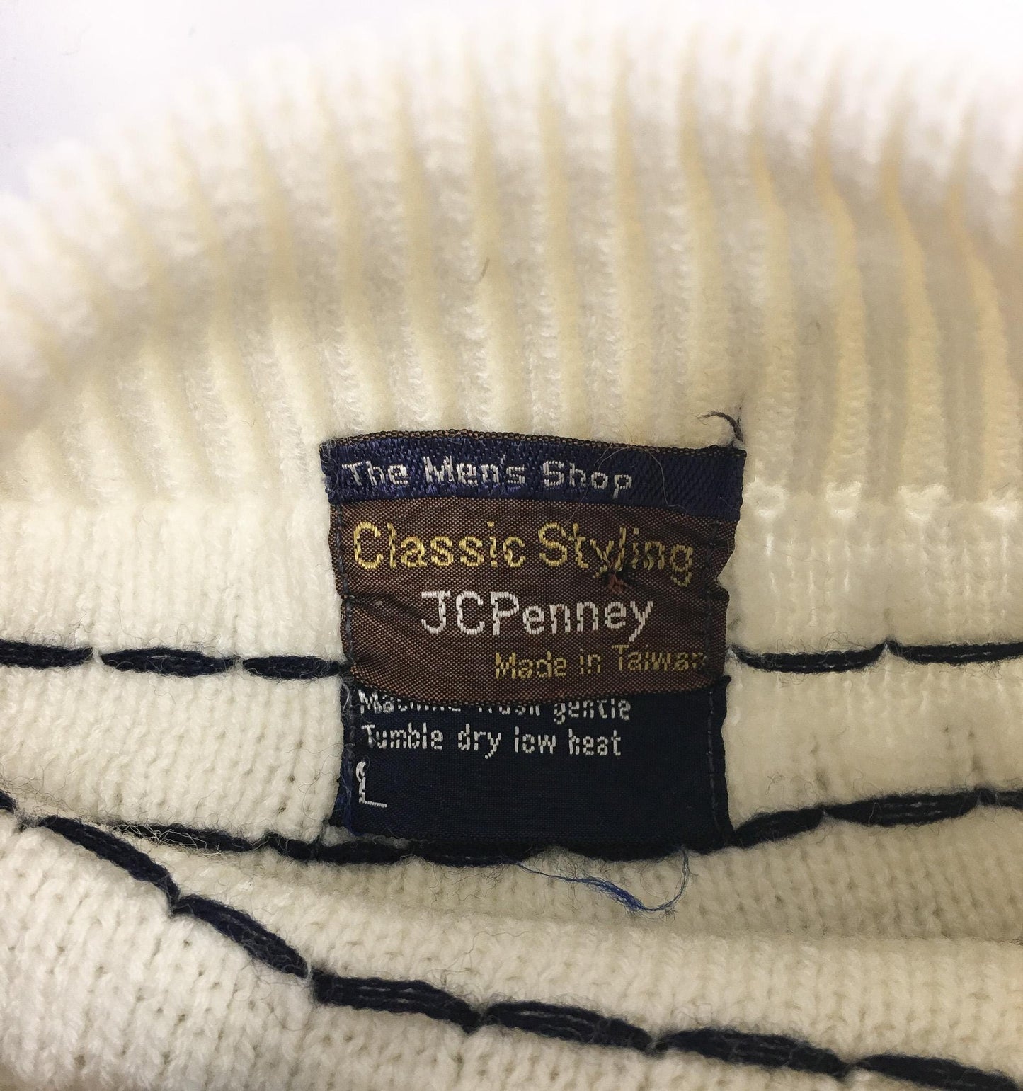 Vintage 90s JCPenney Cream/Red/Navy Snowflake Fair Isle Nordic Sweater, Men's Sz. L