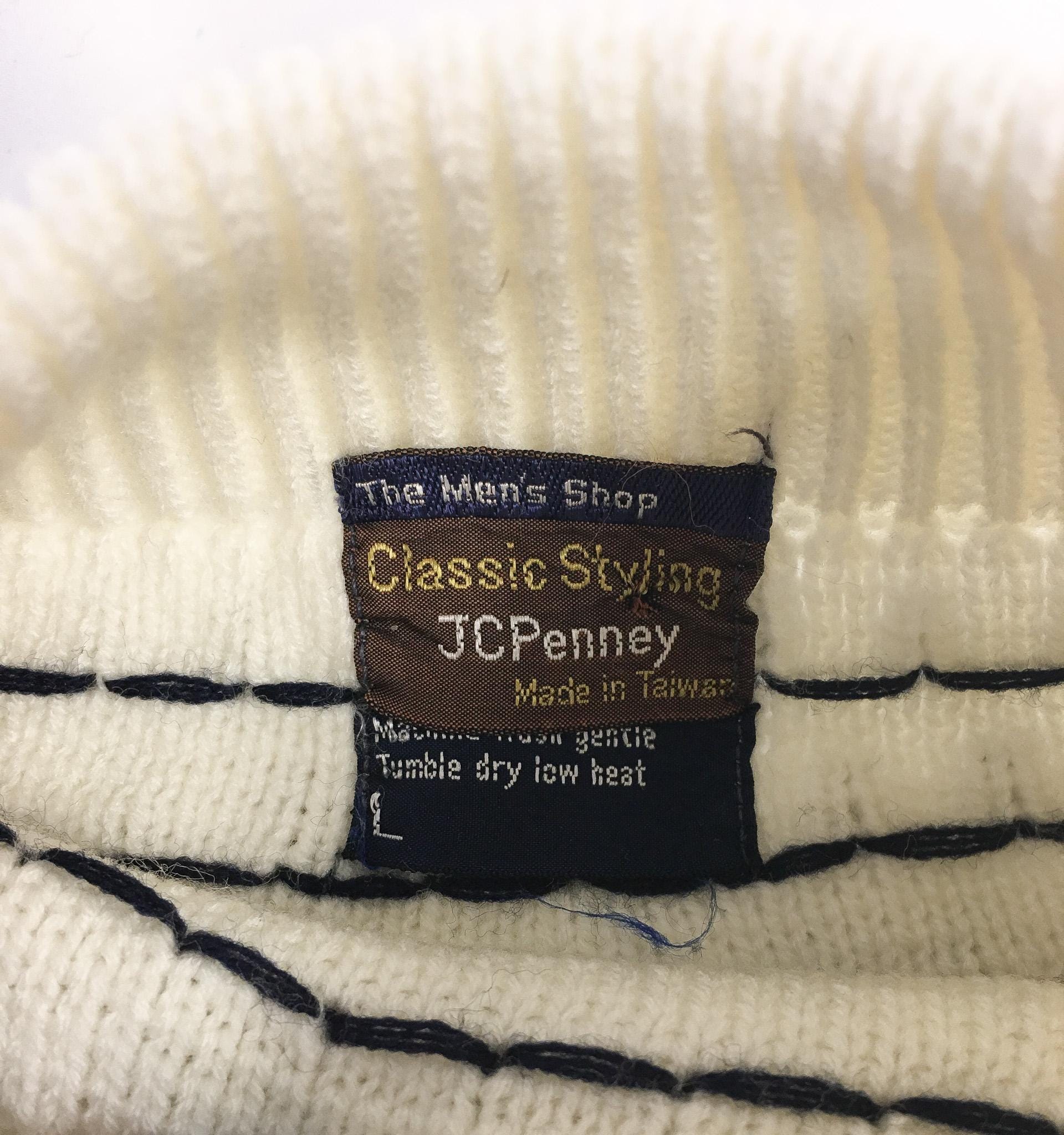 Vintage 90s JCPenney Cream/Red/Navy Snowflake Fair Isle Nordic Sweater, Men's Sz. L