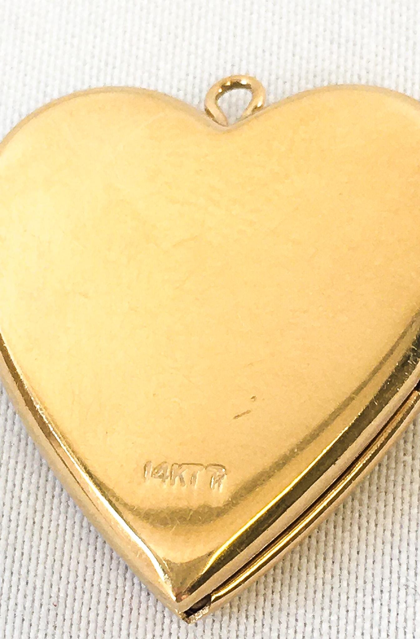 Vintage 14K Yellow Gold Heart Locket Pendant with Etched Detail