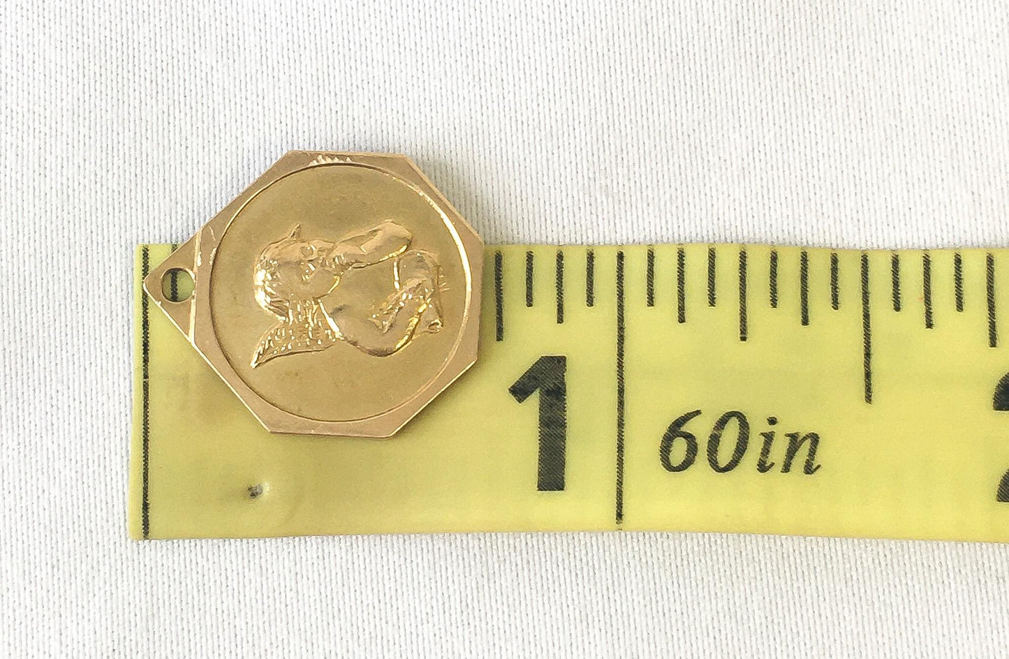 Vintage 18K 750 Yellow Gold Cherub Angel Teardrop Shaped Pendant, Dainty Simple Everyday Pendant