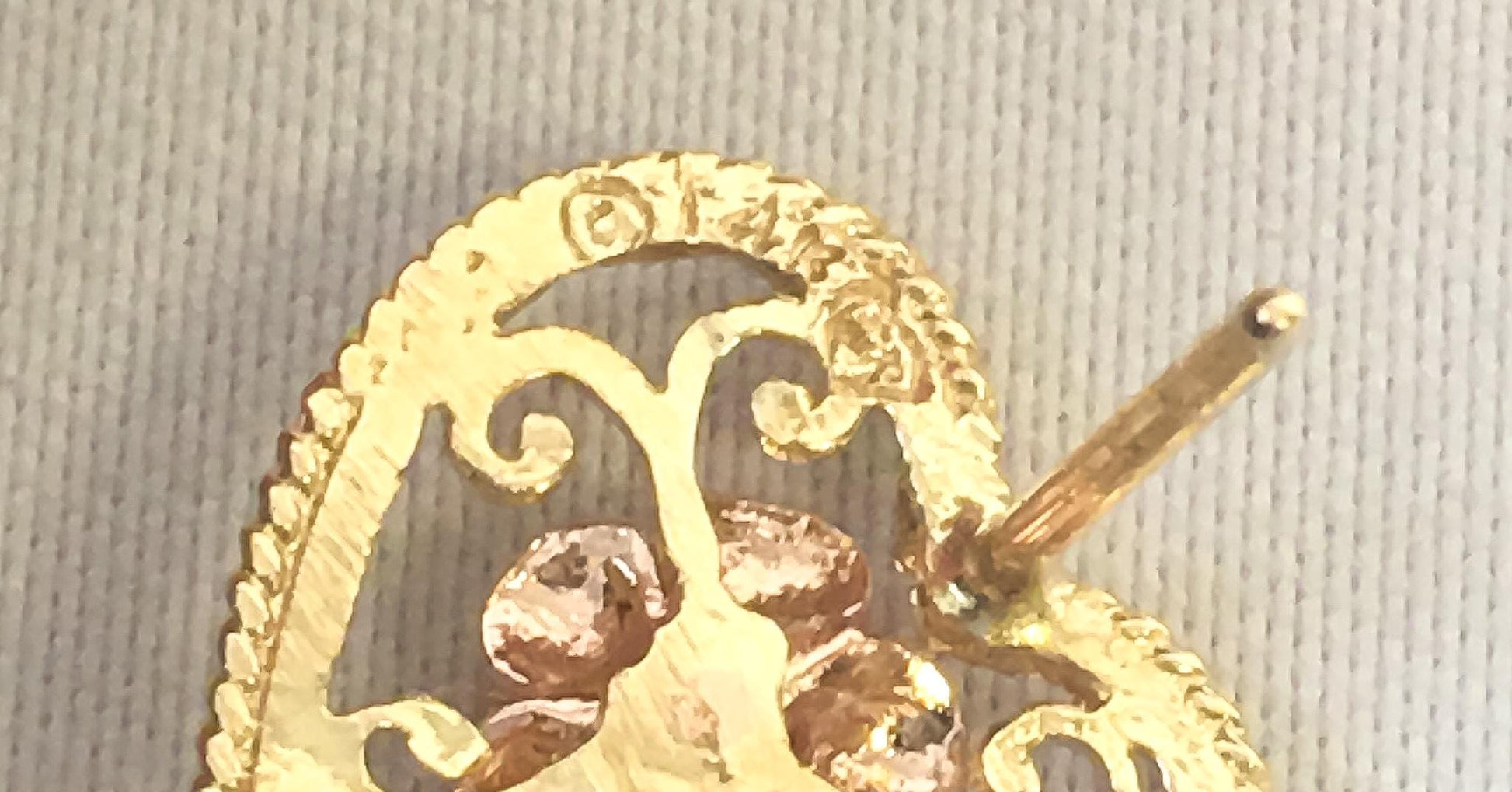 Vintage 14K Black Hills Gold Filigree Rose Heart Stud Earrings, Dainty Elegant Everyday Earrings