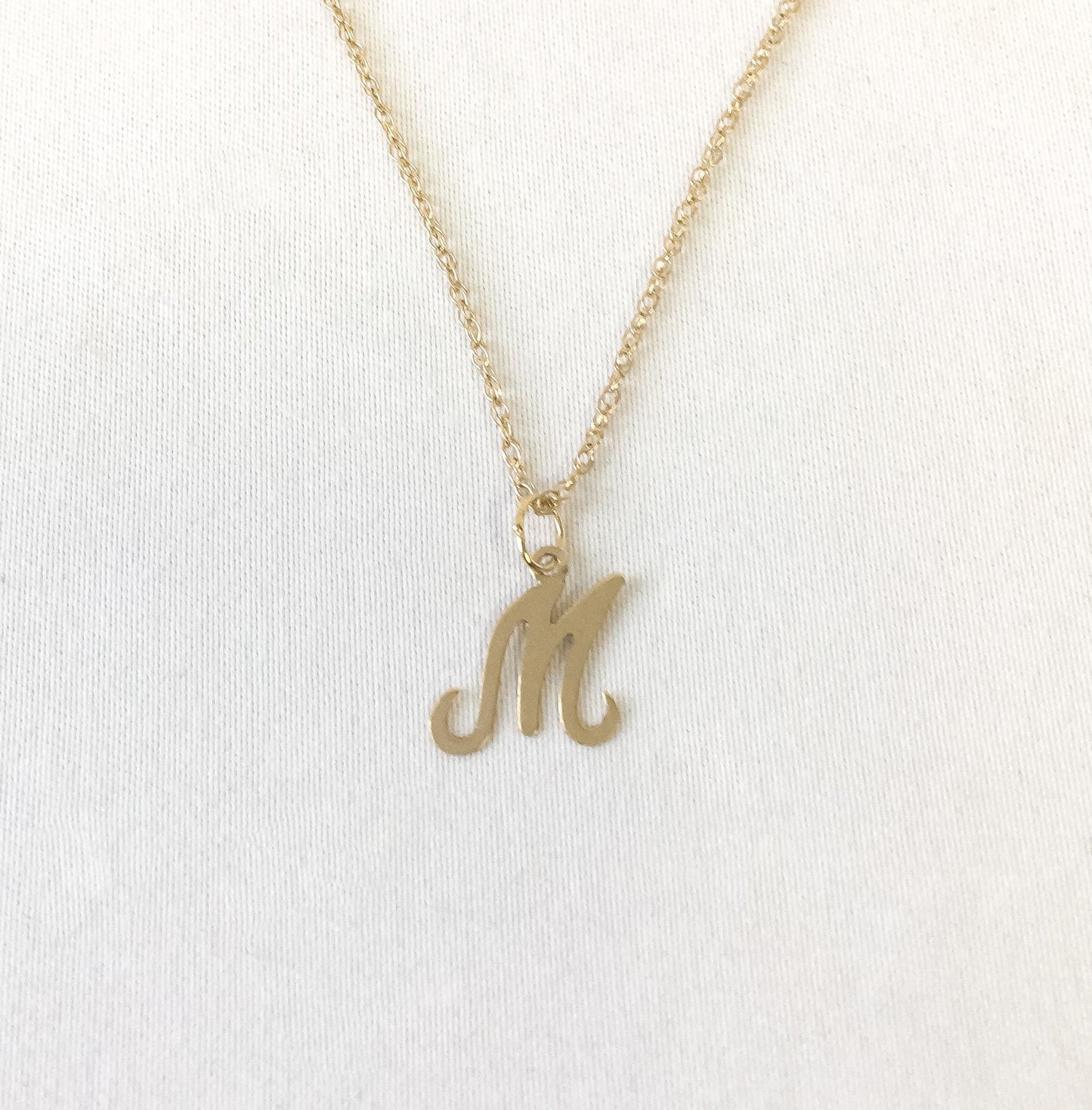 Vintage 14K Yellow Gold Cursive 'M' Monogram Initial 18" Pendant Necklace, Dainty Simple Everyday Initial Necklace