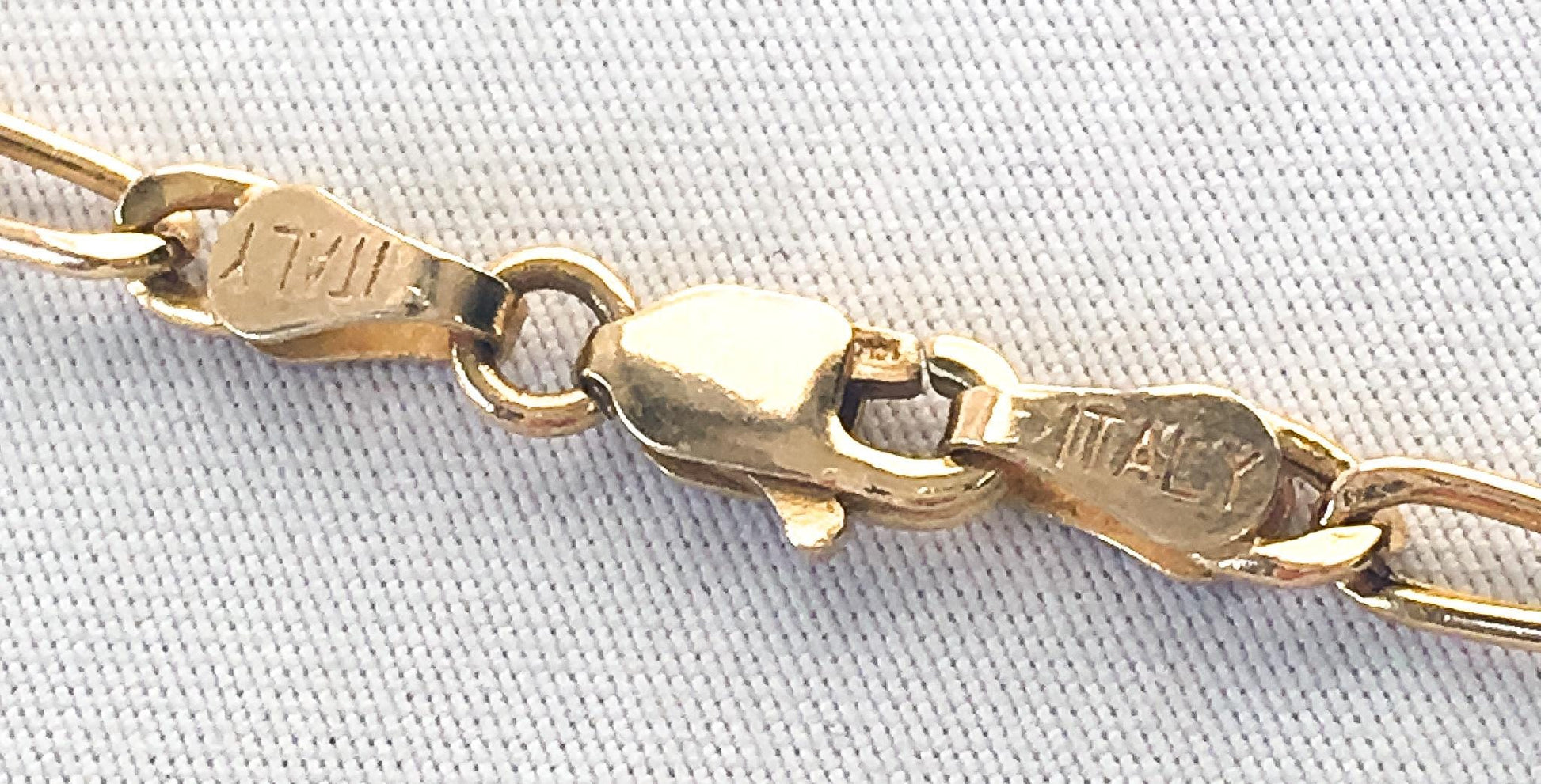 Vintage 14K Sand Dollar Pendant Necklace on 14K Italy Figaro Chain, 18", Beachy Boho Coastal Nautical Jewelry