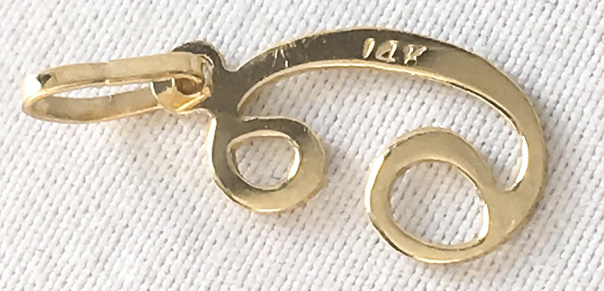 Vintage 14K Yellow Gold 'C' Cursive Initial Monogram Pendant, Simple Dainty Everyday Minimalist Pendant