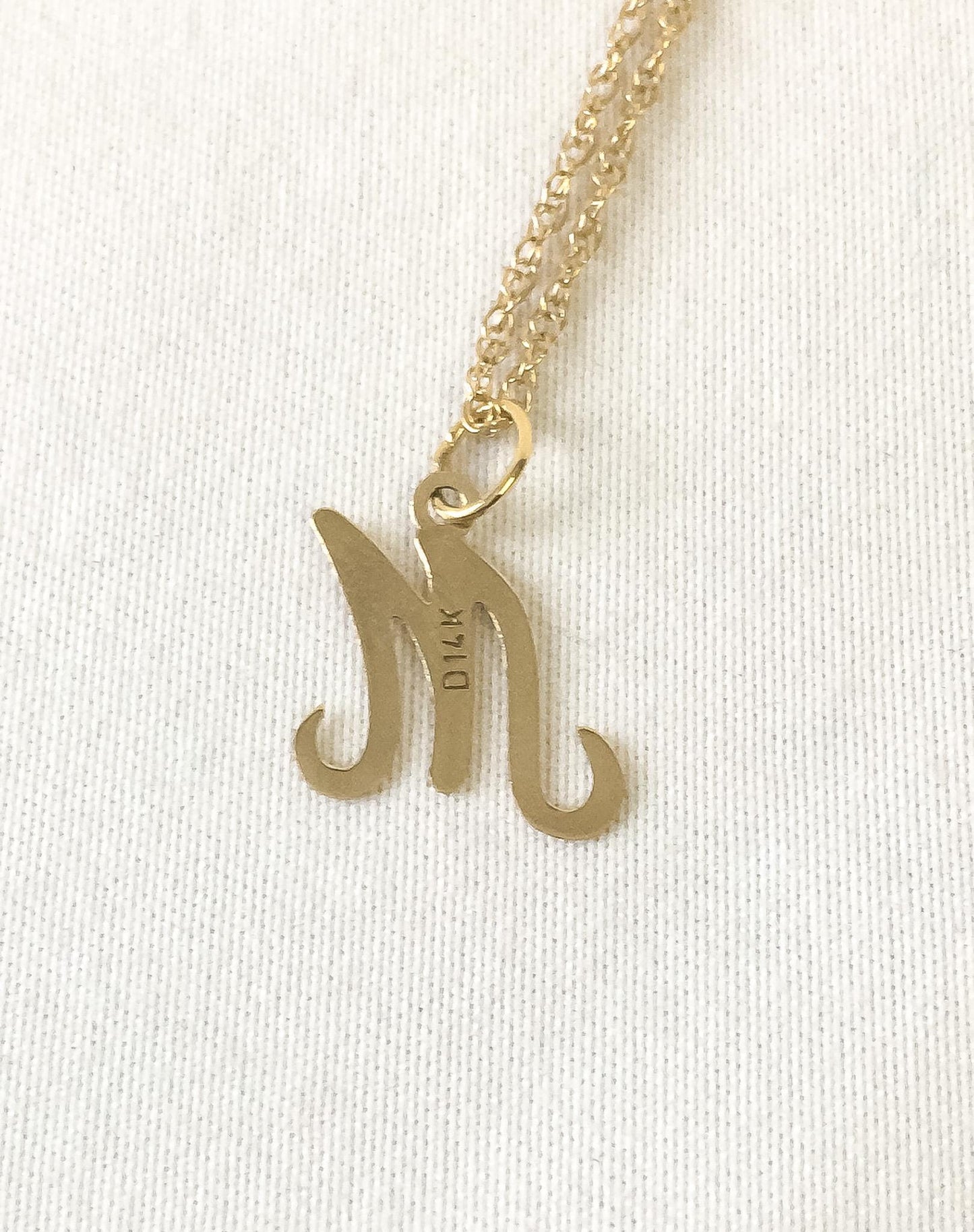 Vintage 14K Yellow Gold Cursive 'M' Monogram Initial 18" Pendant Necklace, Dainty Simple Everyday Initial Necklace